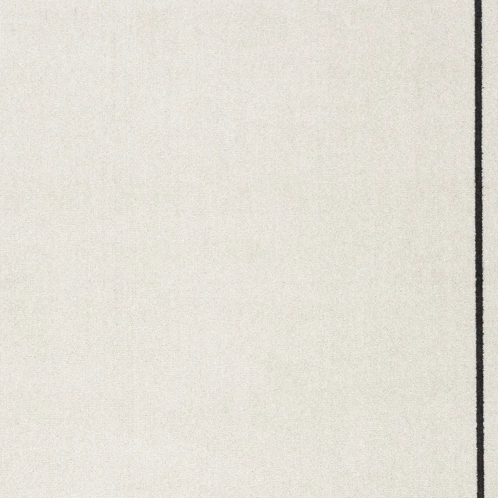4' X 6' Ivory And Black Indoor Outdoor Area Rug Homeroots Outdoor