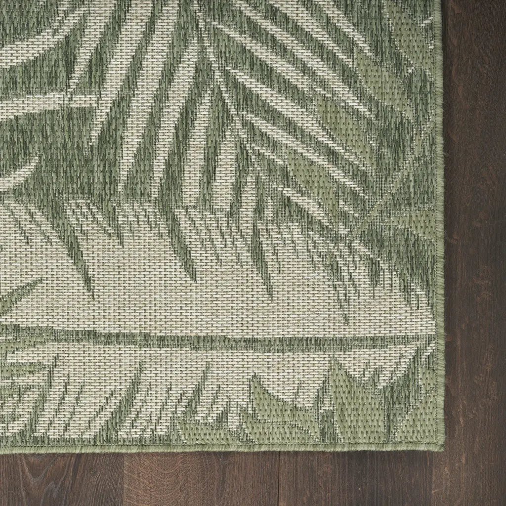 4' X 6' Ivory And Green Palm Leaf Indoor Outdoor Area Rug Homeroots Outdoor