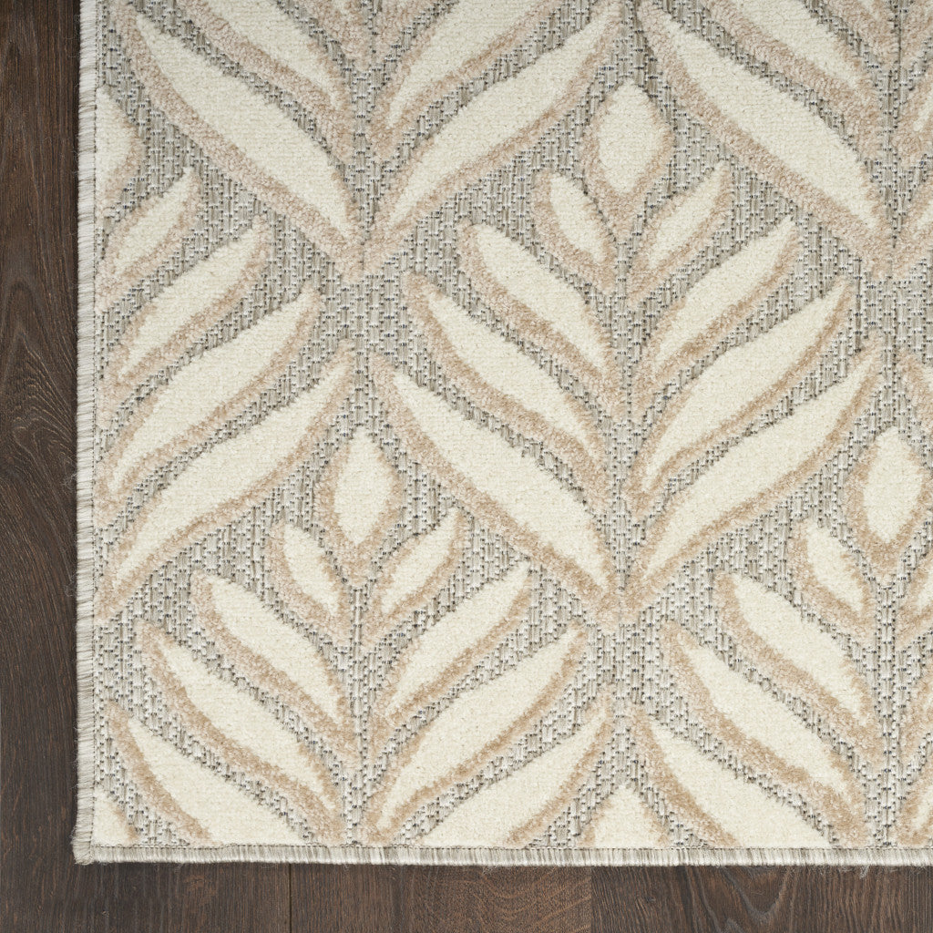 4' X 6' Ivory And Grey Floral Stain Resistant Non Skid Area Rug Homeroots Outdoor