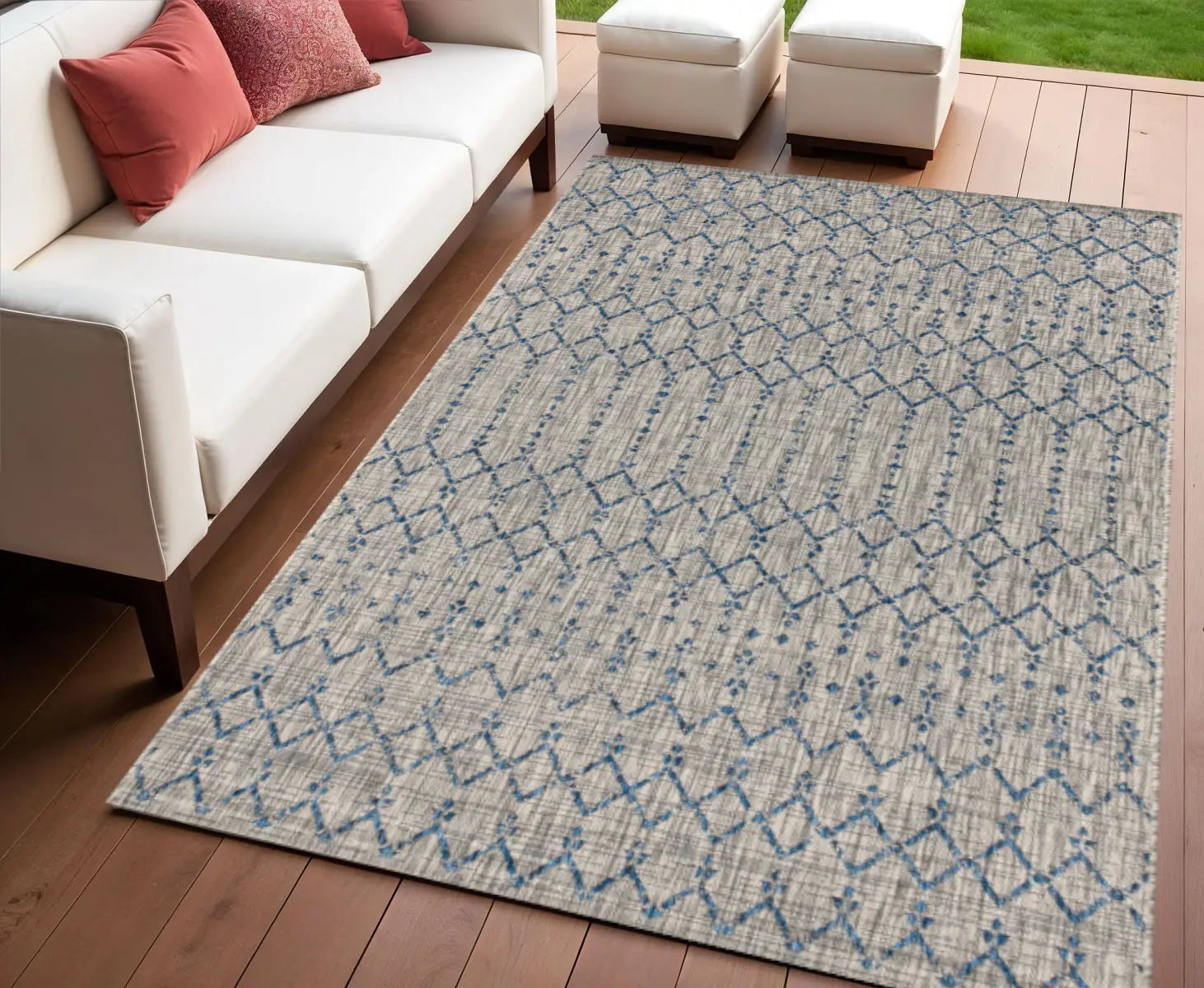 4' X 6' Light Gray And Navy Blue Trellis Indoor Outdoor Area Rug Homeroots Outdoor