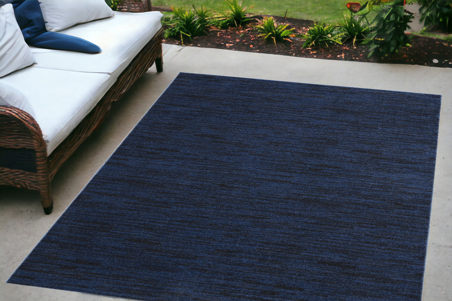 4' X 6' Midnight Blue Stain Resistant Indoor Outdoor Area Rug - GreatEagleInc