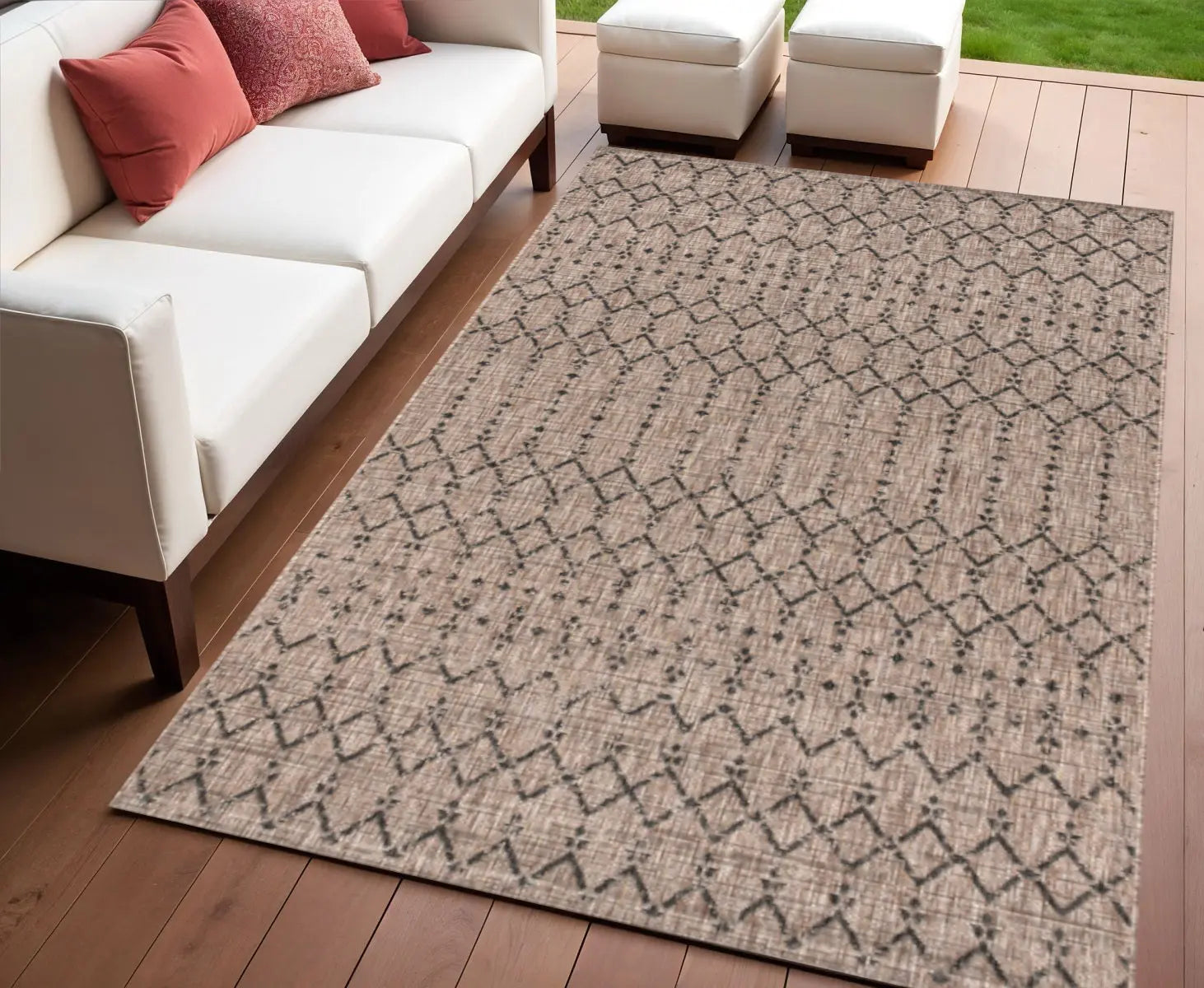 4' X 6' Natural And Black Trellis Indoor Outdoor Area Rug Homeroots Outdoor
