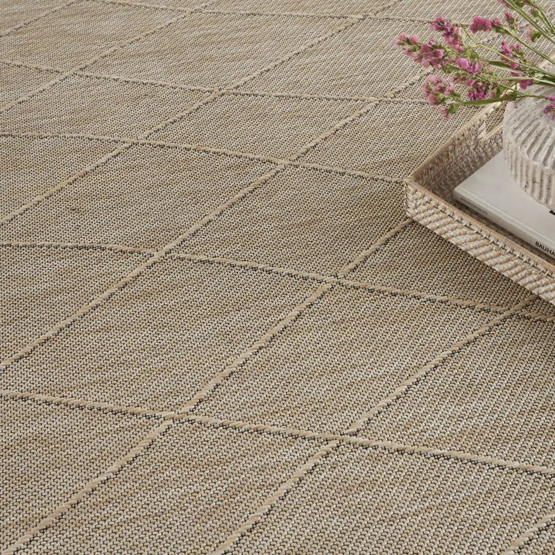 4' X 6' Natural And Light Brown Geometric Indoor Outdoor Area Rug Homeroots Outdoor