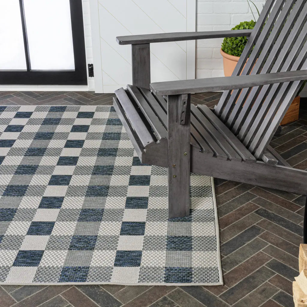 4' X 6' Navy Blue And Cream Geometric Indoor Outdoor Area Rug Homeroots Outdoor
