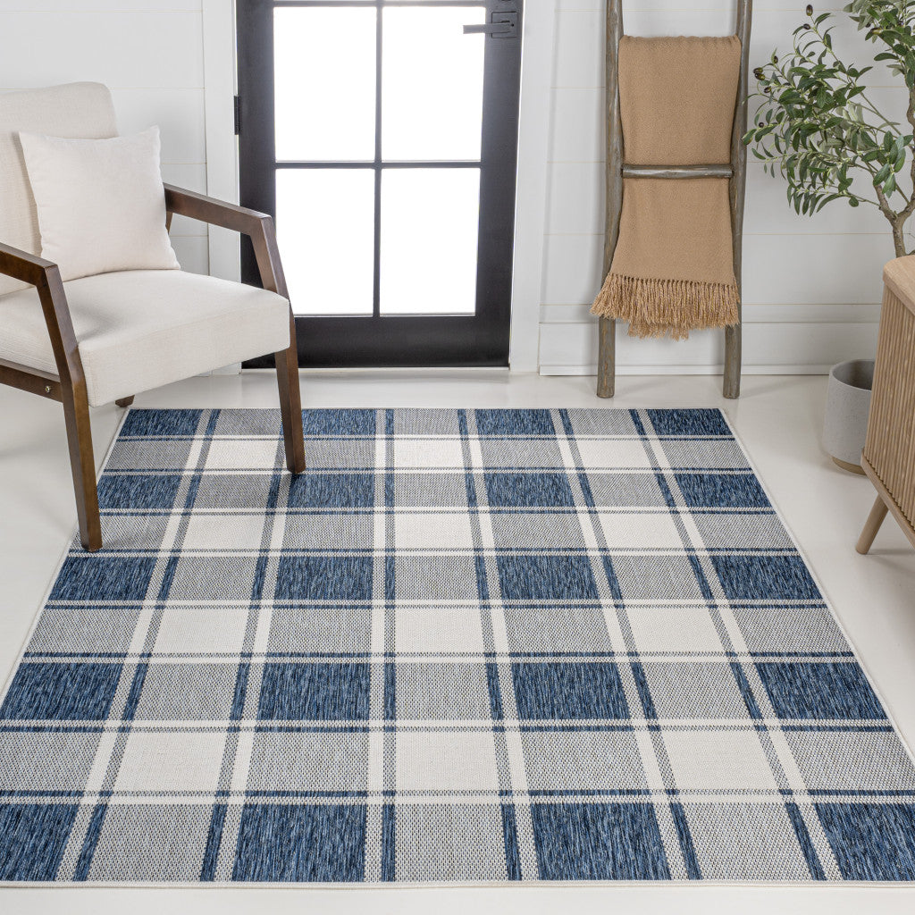 4' X 6' Navy Blue And Cream Gingham Indoor Outdoor Area Rug - GreatEagleInc