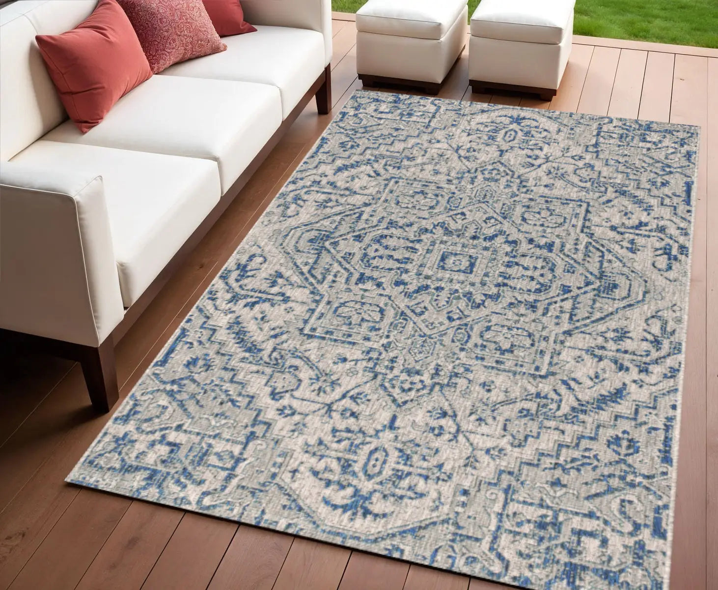 4' X 6' Navy Blue And Gray Medallion Indoor Outdoor Area Rug Homeroots Outdoor