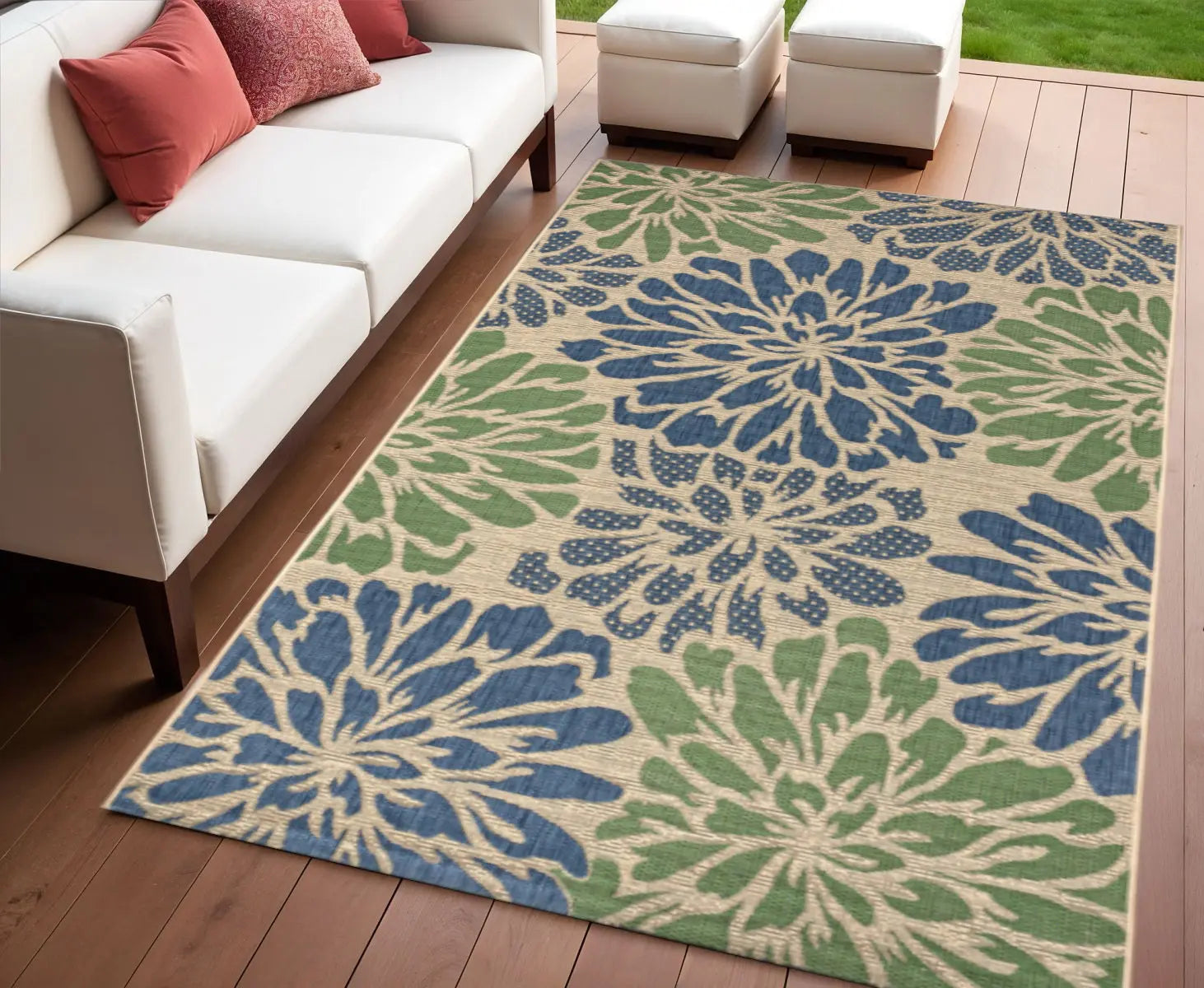 4' X 6' Navy Blue And Green Floral Indoor Outdoor Area Rug Homeroots Outdoor