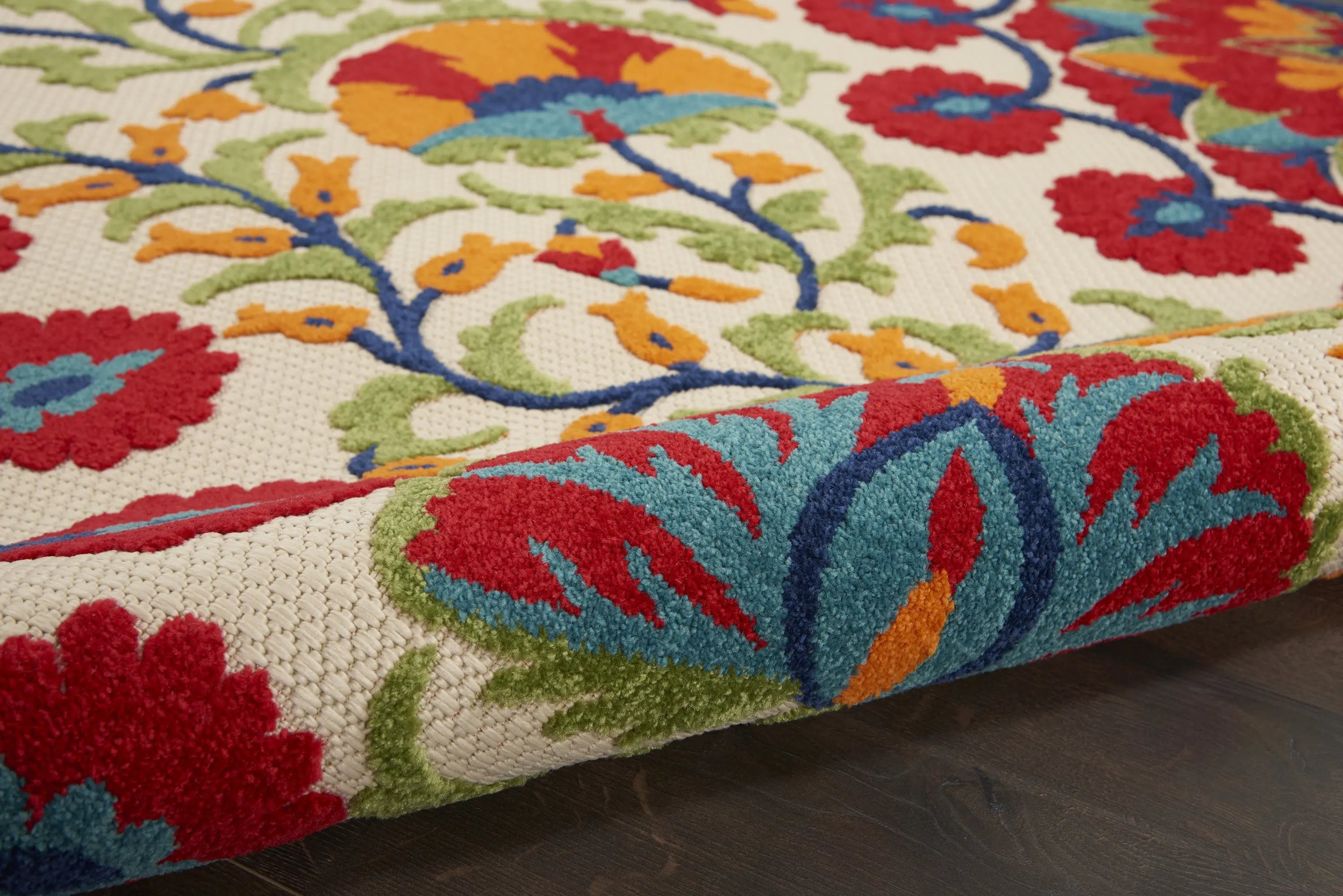 4' X 6' Navy Blue Beige Green Blue And Red Floral Indoor Outdoor Area Rug Homeroots Outdoor