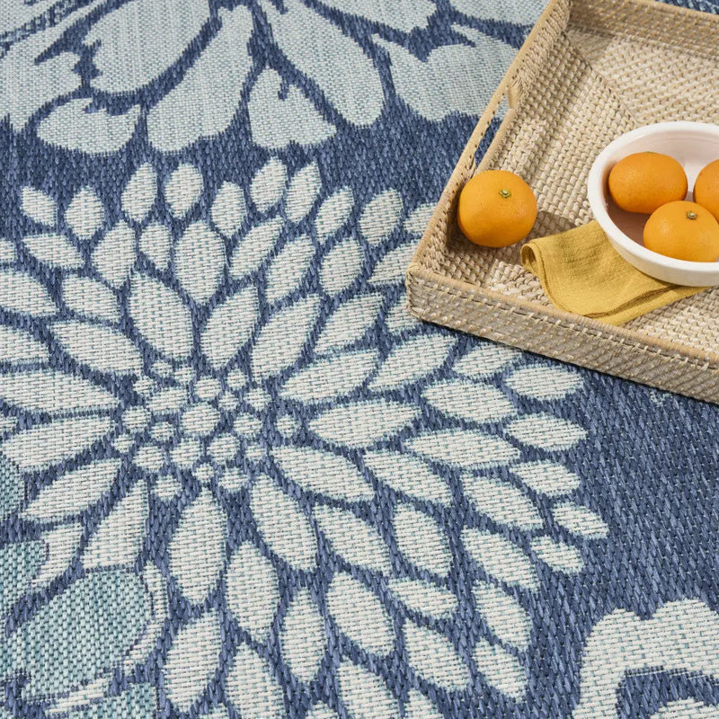 4' X 6' Navy Blue Floral Indoor Outdoor Area Rug Homeroots Outdoor