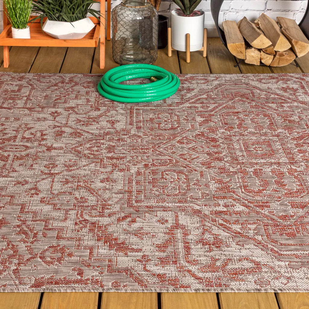 4' X 6' Red And Taupe Medallion Indoor Outdoor Area Rug Homeroots Outdoor