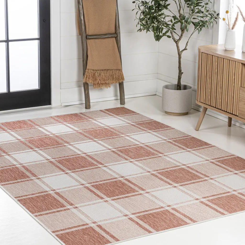4' X 6' Salmon And Cream Gingham Indoor Outdoor Area Rug Homeroots Outdoor