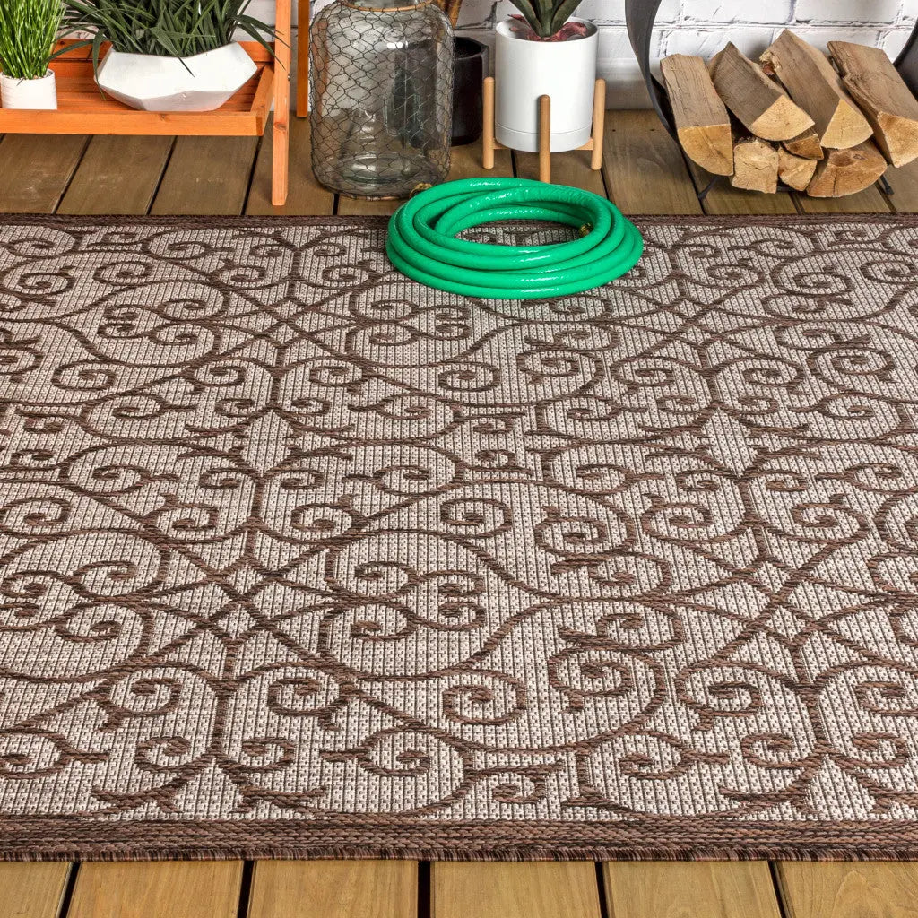4' X 6' Taupe And Espresso Geometric Indoor Outdoor Area Rug Homeroots Outdoor