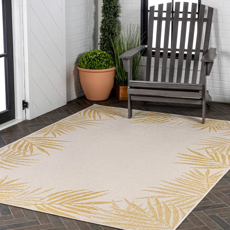 4' X 6' Yellow And Cream Floral Indoor Outdoor Area Rug Homeroots Outdoor