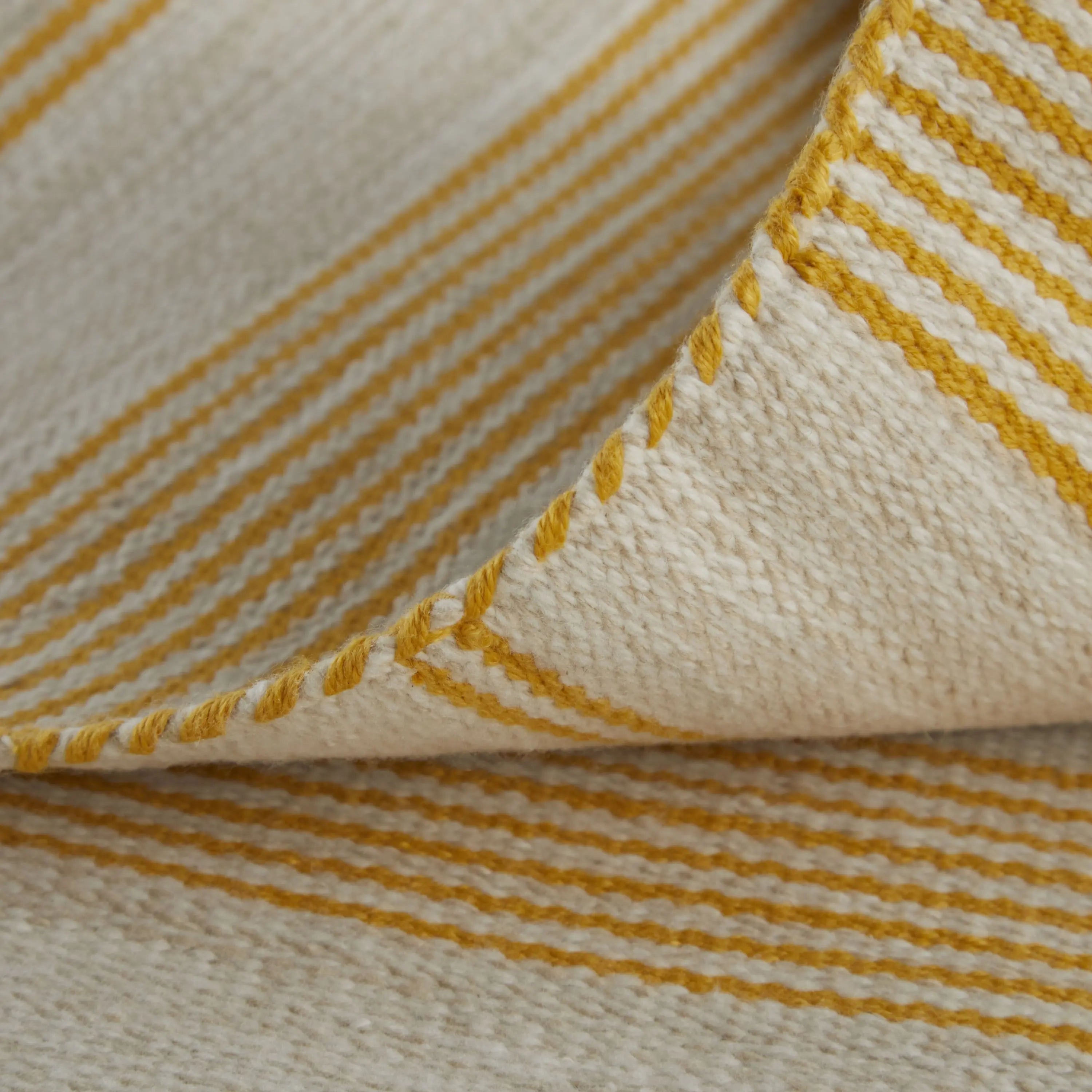 4' X 6' Yellow And Ivory Striped Dhurrie Hand Woven Stain Resistant Area Rug Homeroots Outdoor