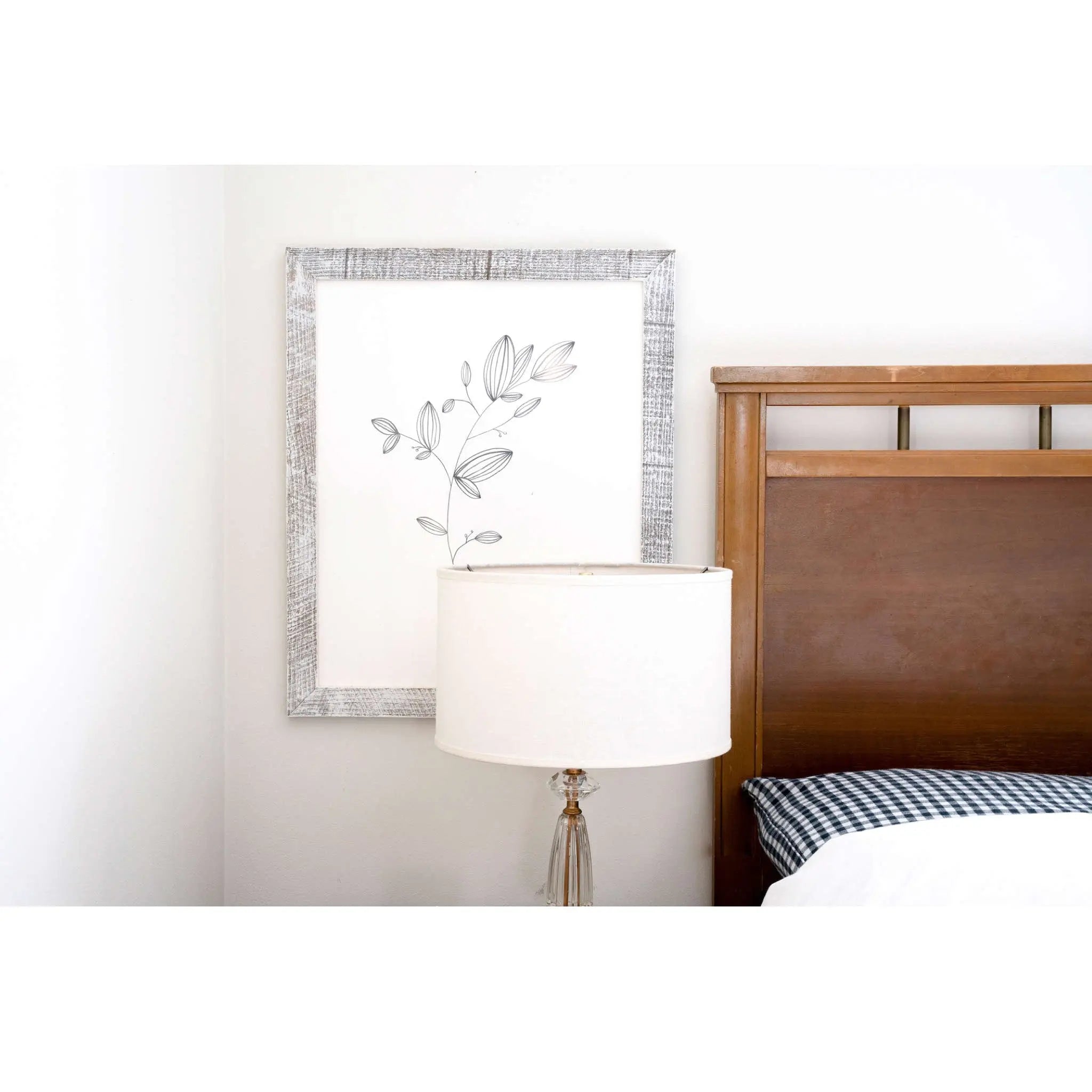 4" x 6" White Solid Wood Tabletop Picture Frame - GreatEagleInc