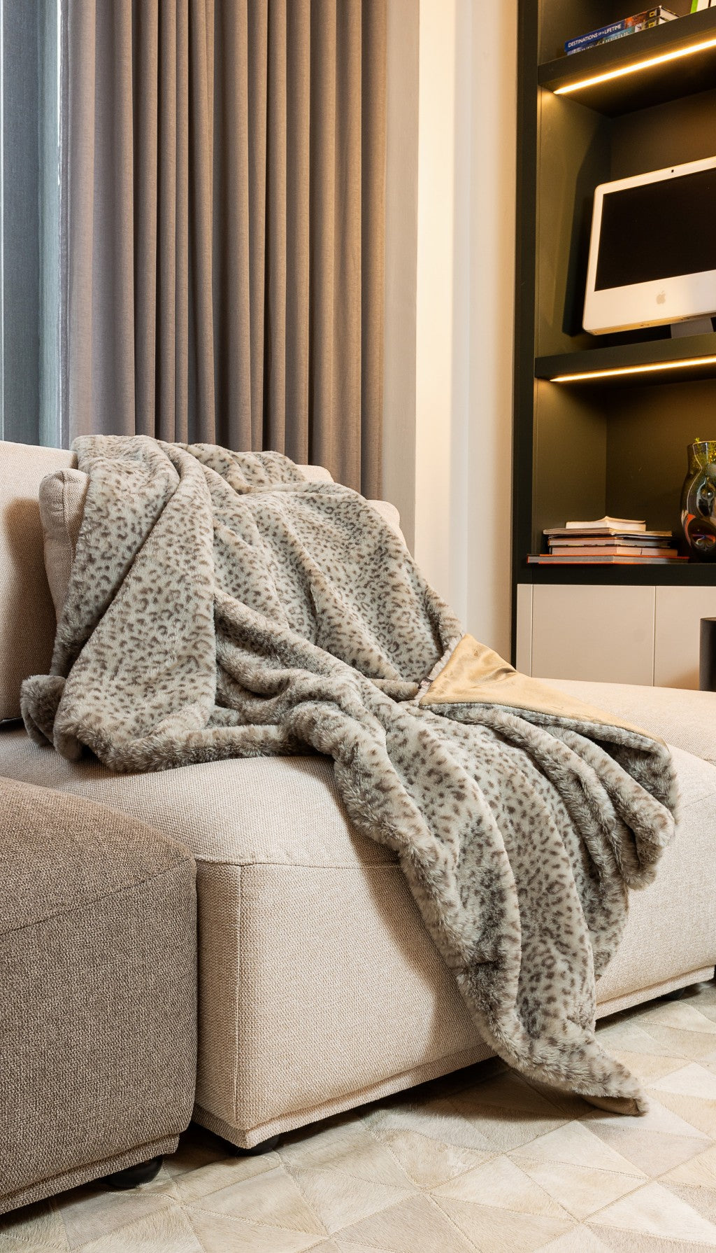 50" X 60" Brown and Taupe Faux Fur Animal Print Plush Throw Blanket Homeroots Home Decor