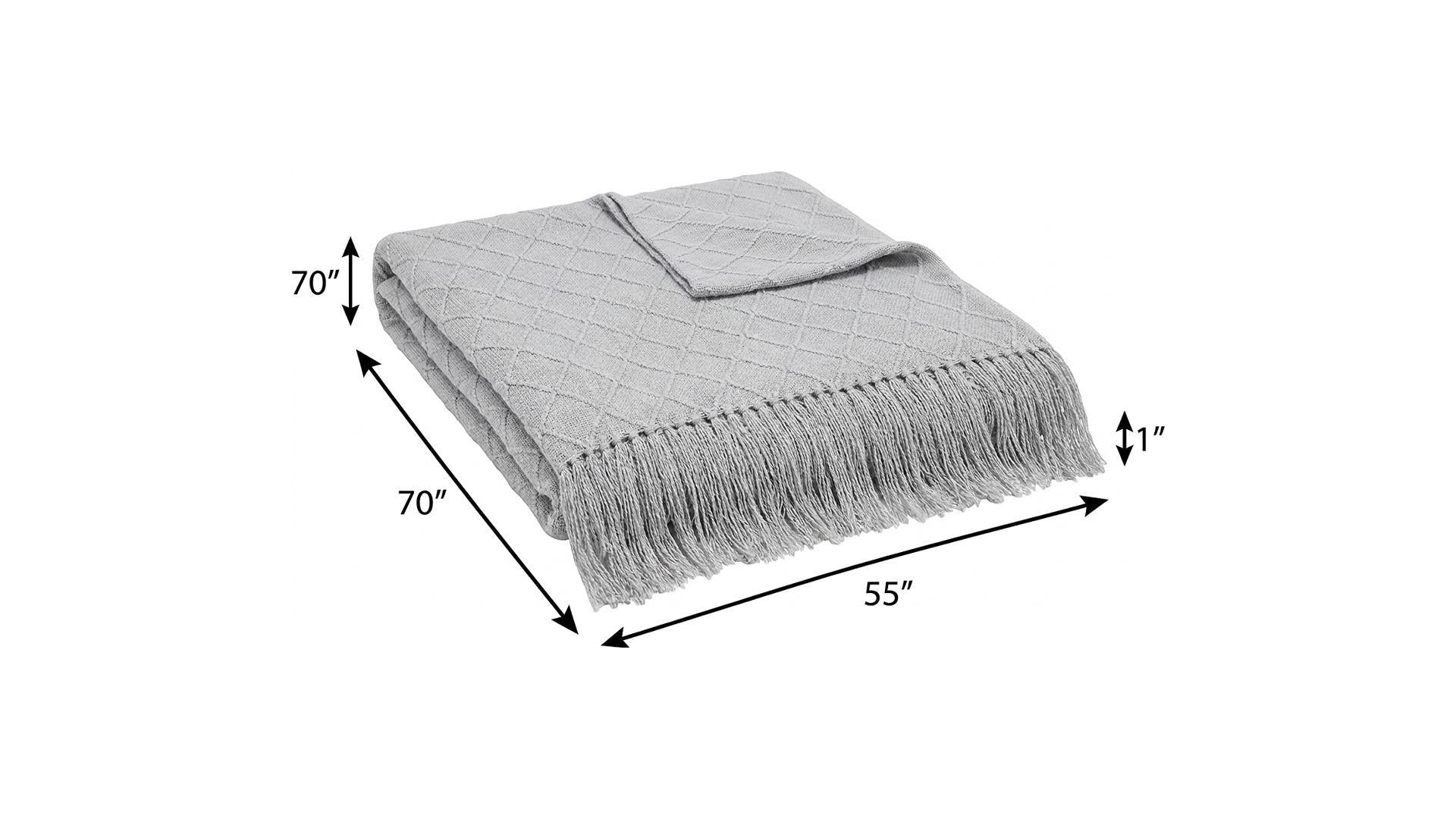 55" X 70" Gray And White Cotton Blend Geometric Plush Throw Blanket with Fringe Homeroots Home Decor