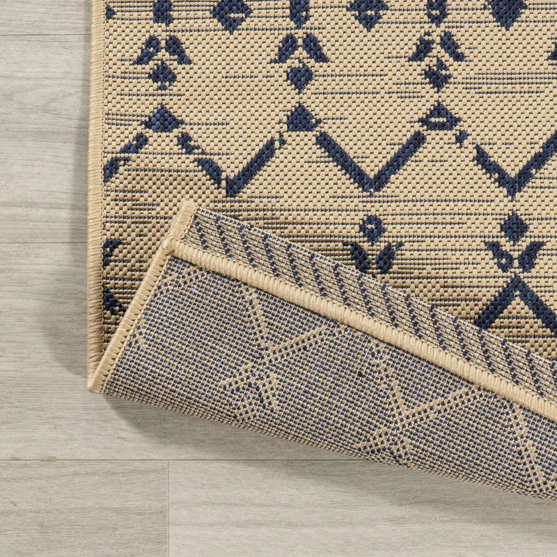5' Beige And Navy Blue Square Trellis Indoor Outdoor Area Rug Homeroots Outdoor
