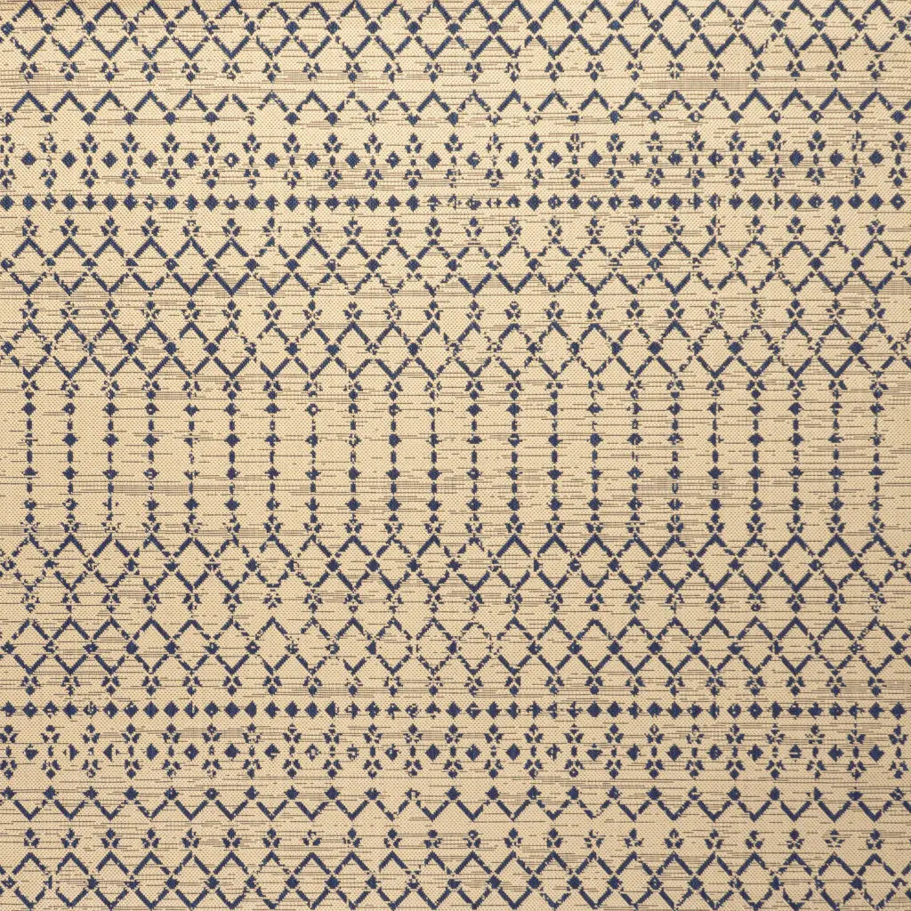 5' Beige And Navy Blue Square Trellis Indoor Outdoor Area Rug Homeroots Outdoor