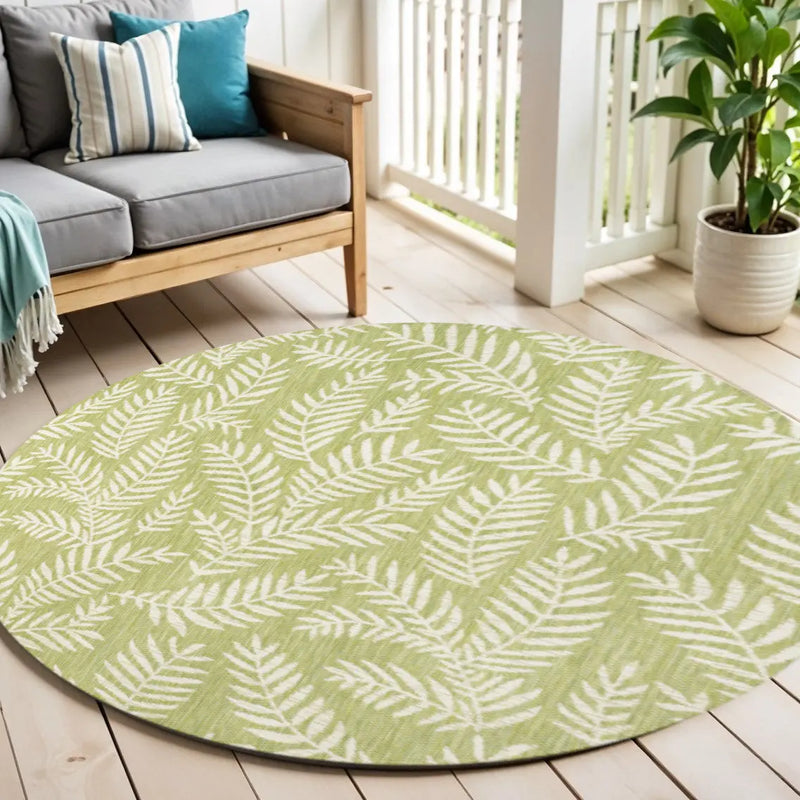 5' Green And Cream Round Floral Indoor Outdoor Area Rug Homeroots Outdoor