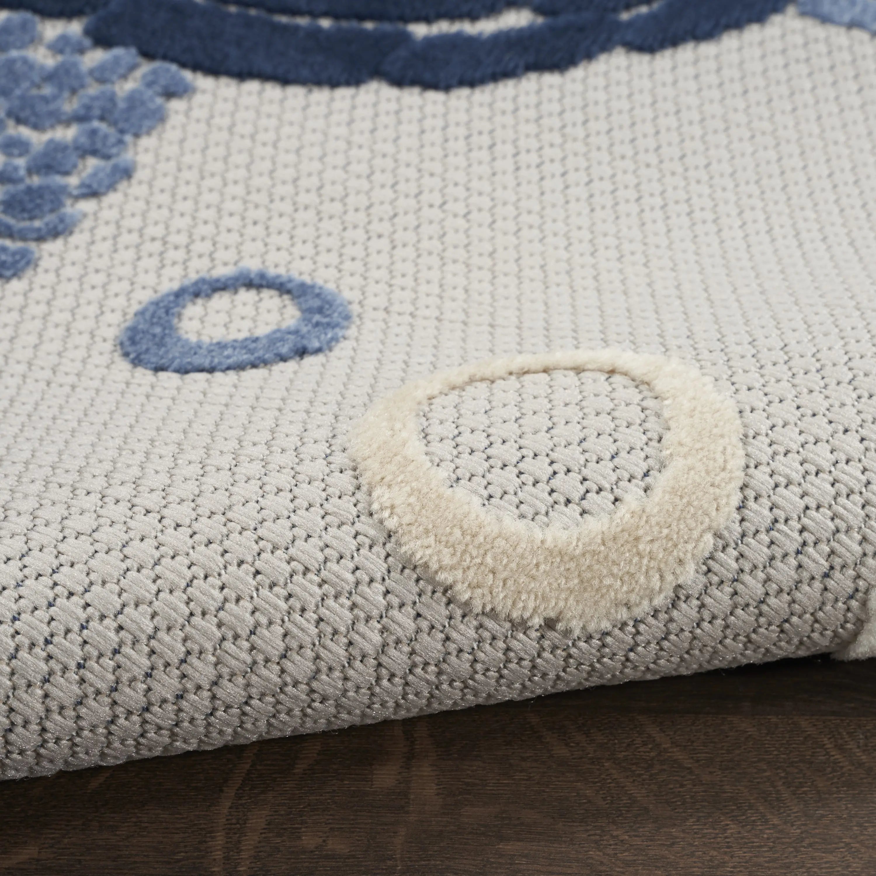 5' Navy Blue And Light Blue Round Sea Turtle Indoor Outdoor Area Rug Homeroots Outdoor