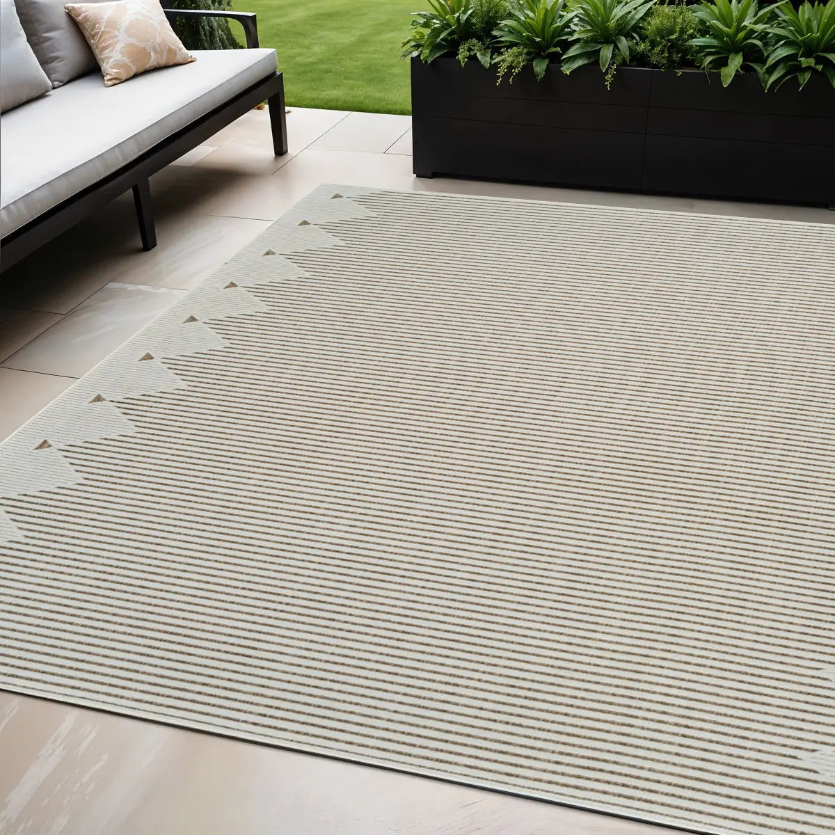 5' X 7' Beige And Brown Geometric Distressed Indoor Outdoor Area Rug Homeroots Outdoor
