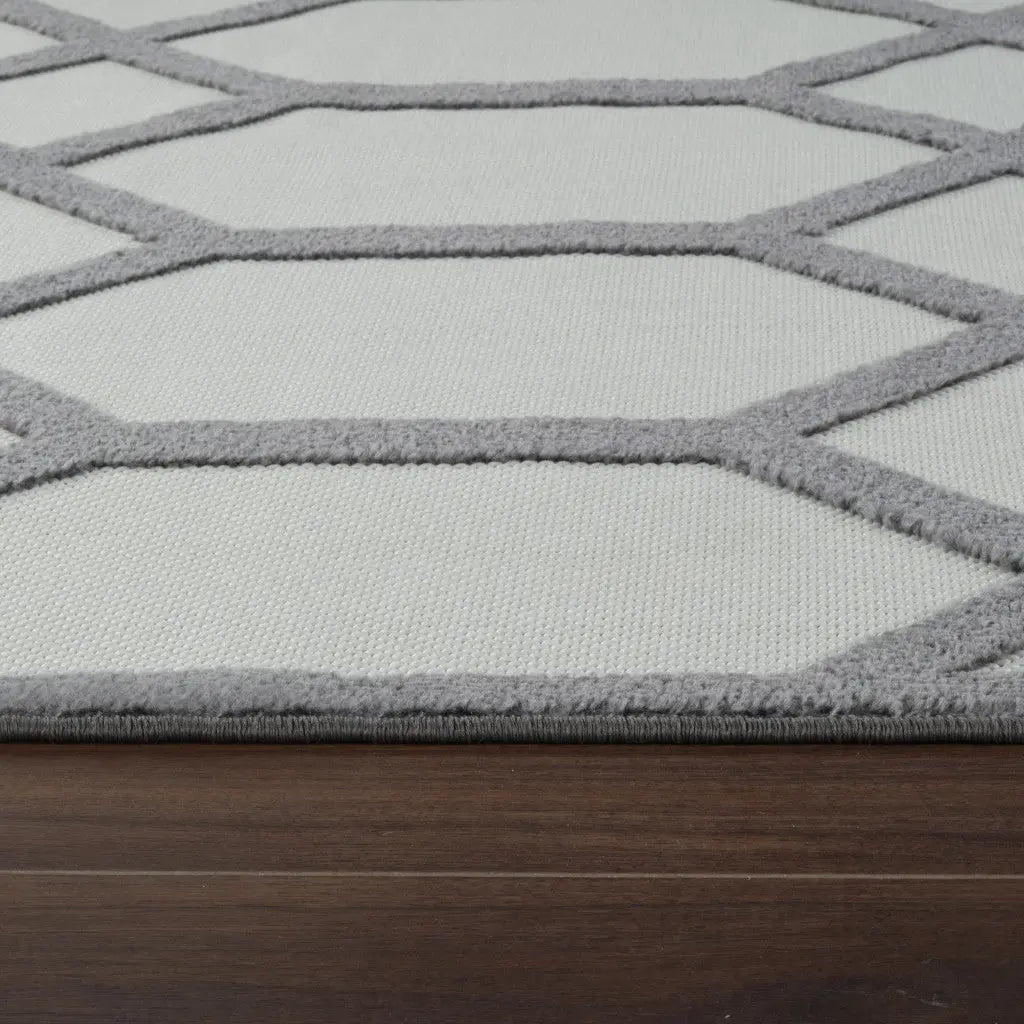 5' X 7' Beige And Gray Geometric Distressed Indoor Outdoor Area Rug Homeroots Outdoor