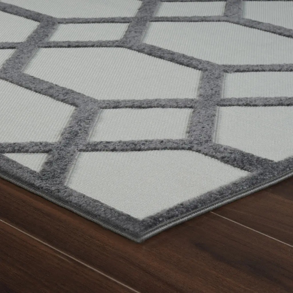 5' X 7' Beige And Gray Geometric Distressed Indoor Outdoor Area Rug Homeroots Outdoor