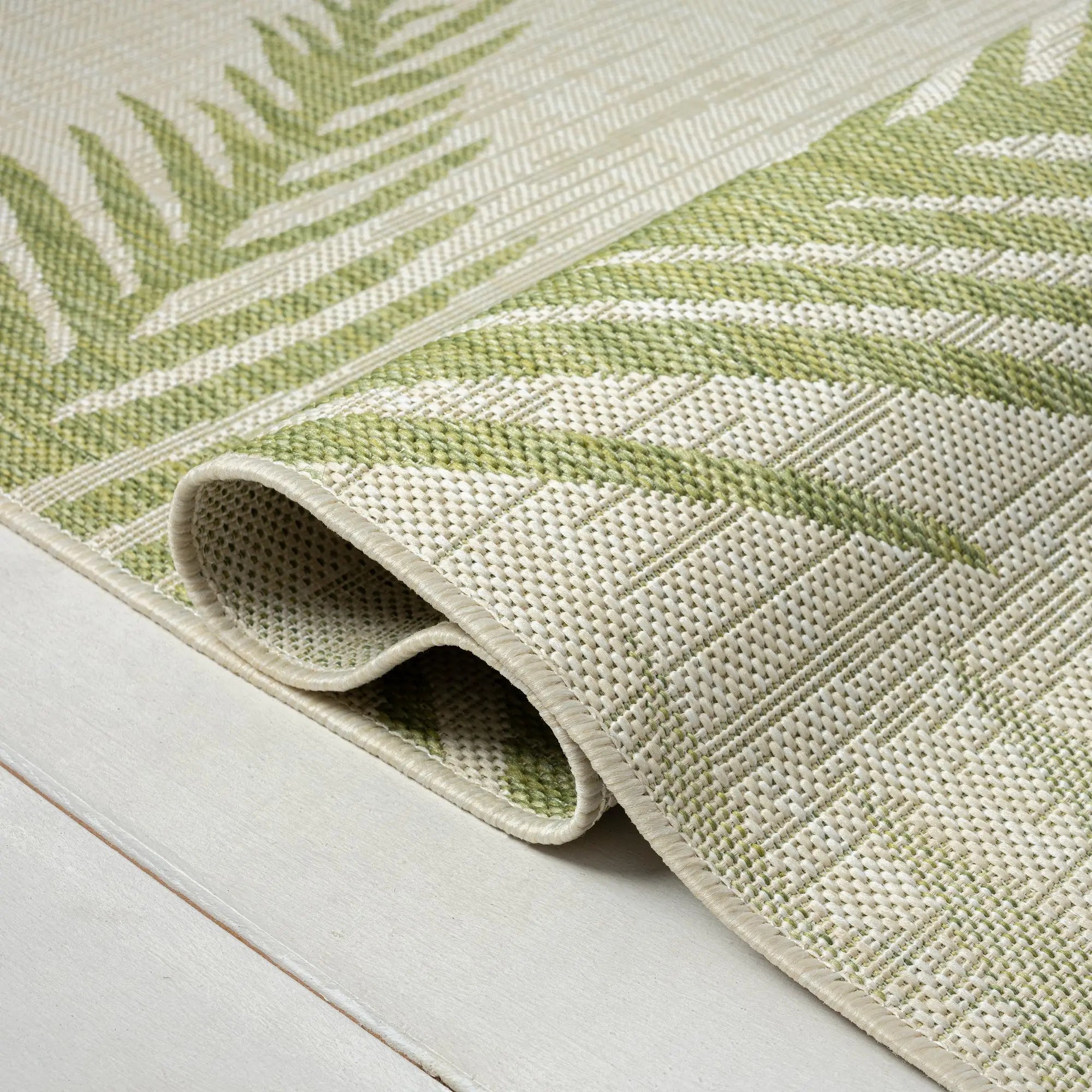 5' X 7' Beige And Green Palm Leaf Indoor Outdoor Area Rug Homeroots Outdoor