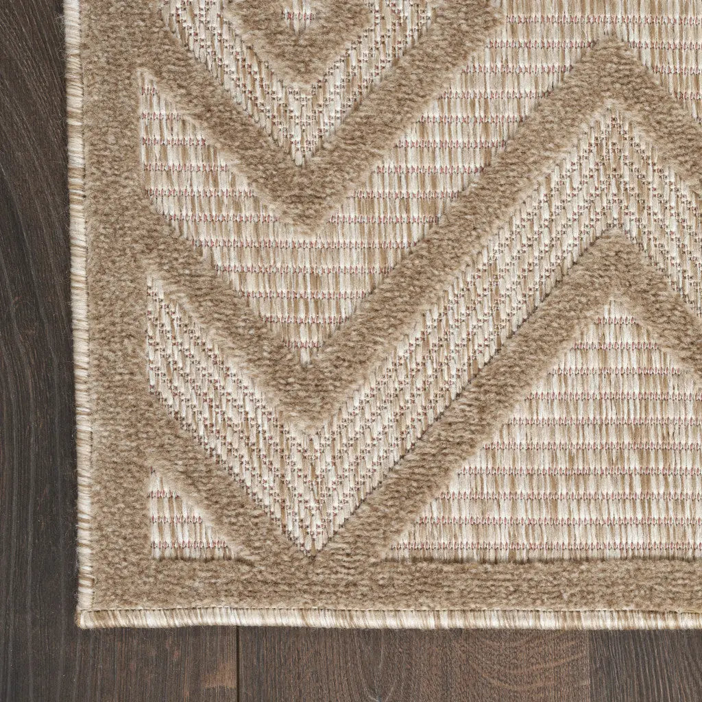 5' X 7' Beige Indoor Outdoor Area Rug - GreatEagleInc