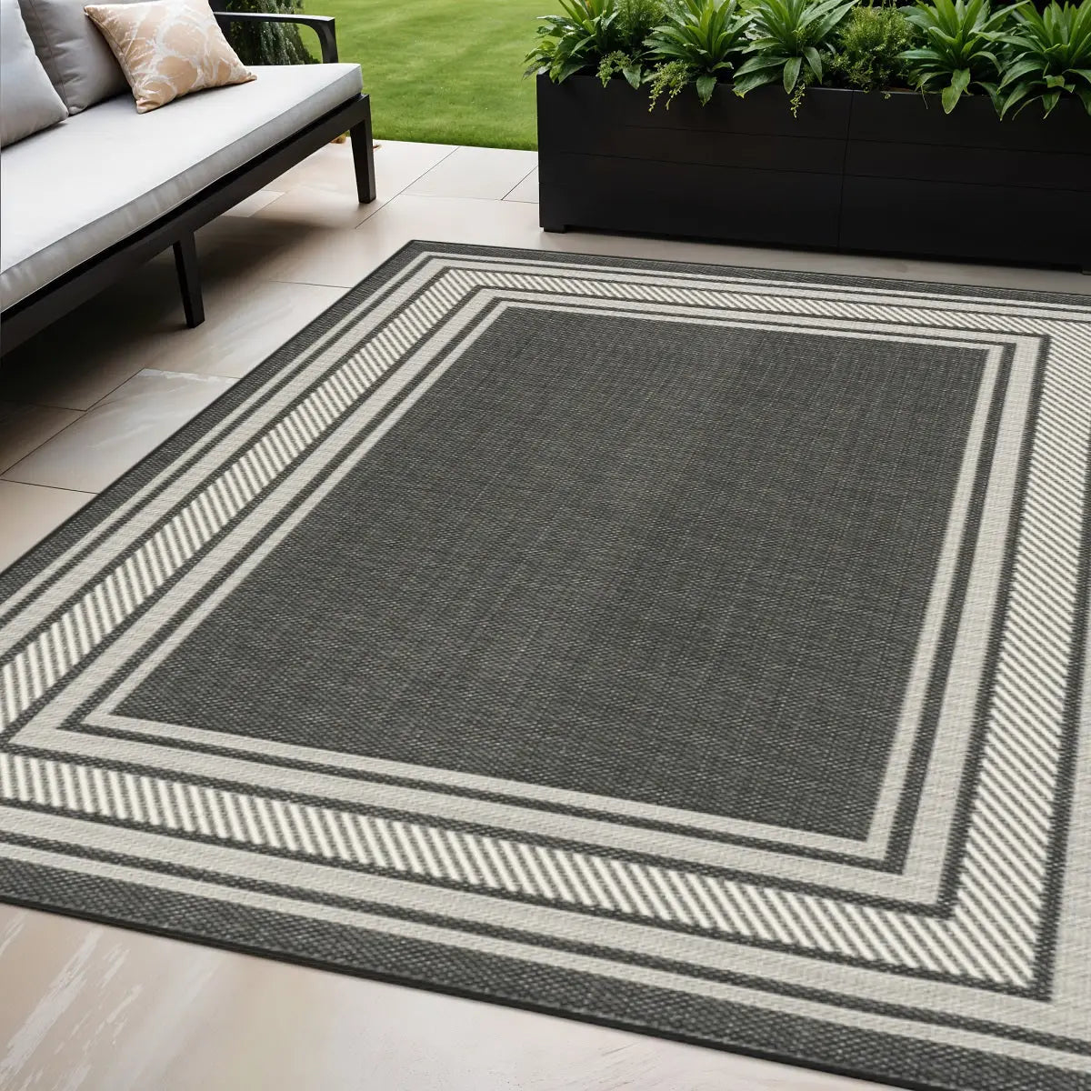 5' X 7' Black Geometric Indoor Outdoor Area Rug Homeroots Outdoor