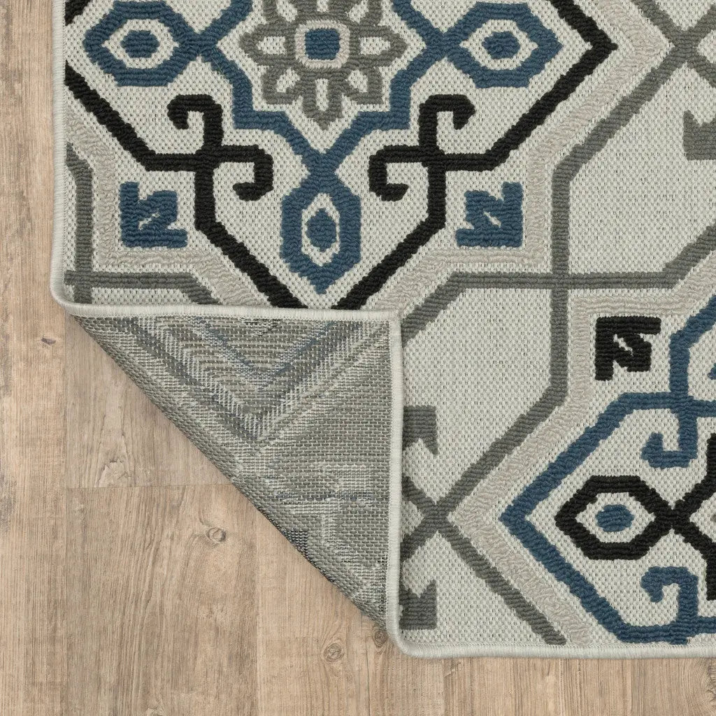 5' X 7' Blue and Beige Oriental Stain Resistant Indoor Outdoor Area Rug Homeroots Outdoor