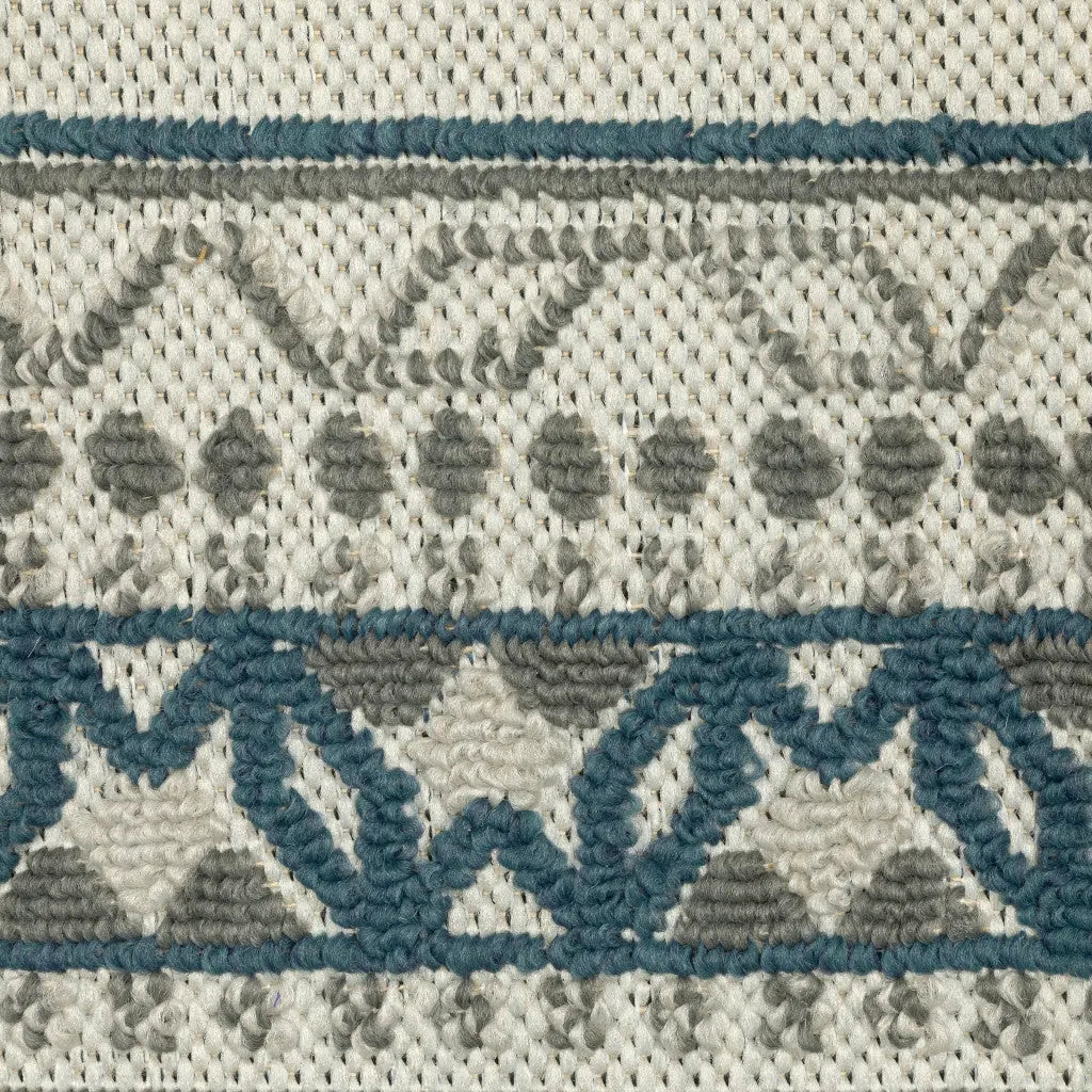 5' X 7' Blue and Beige Stain Resistant Indoor Outdoor Area Rug Homeroots Outdoor