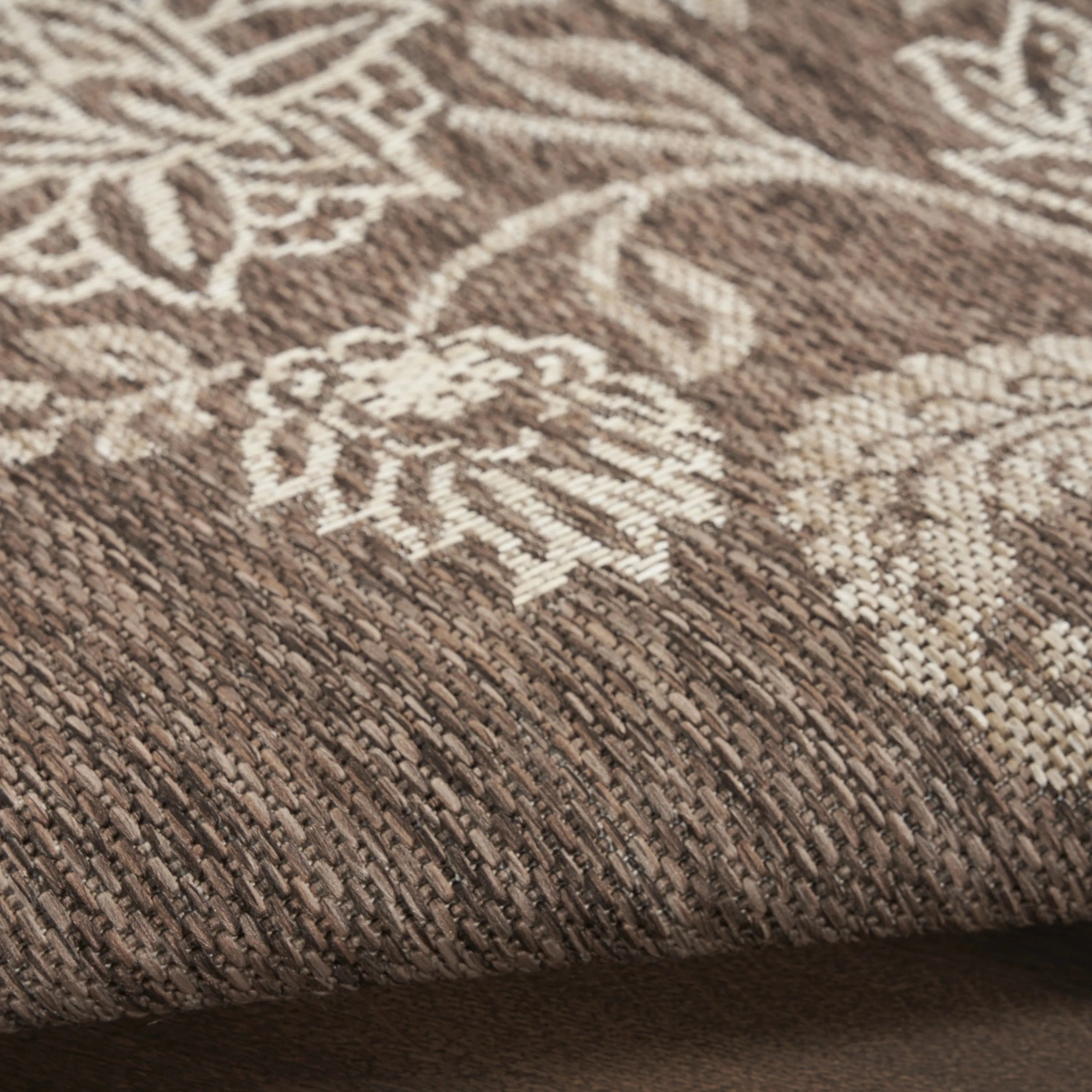 5' X 7' Brown And Ivory Floral Indoor Outdoor Area Rug Homeroots Outdoor