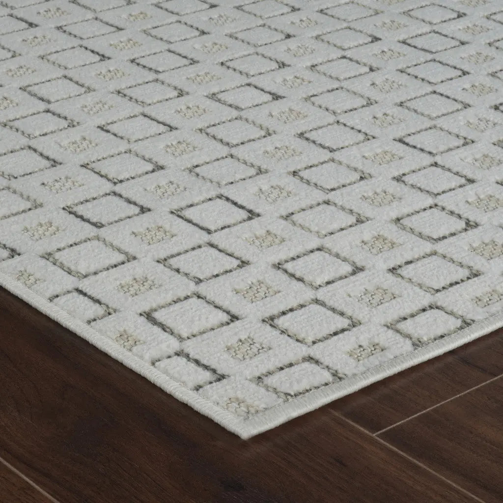 5' X 7' Cream and Beige Geometric Distressed Indoor Outdoor Area Rug Homeroots Outdoor