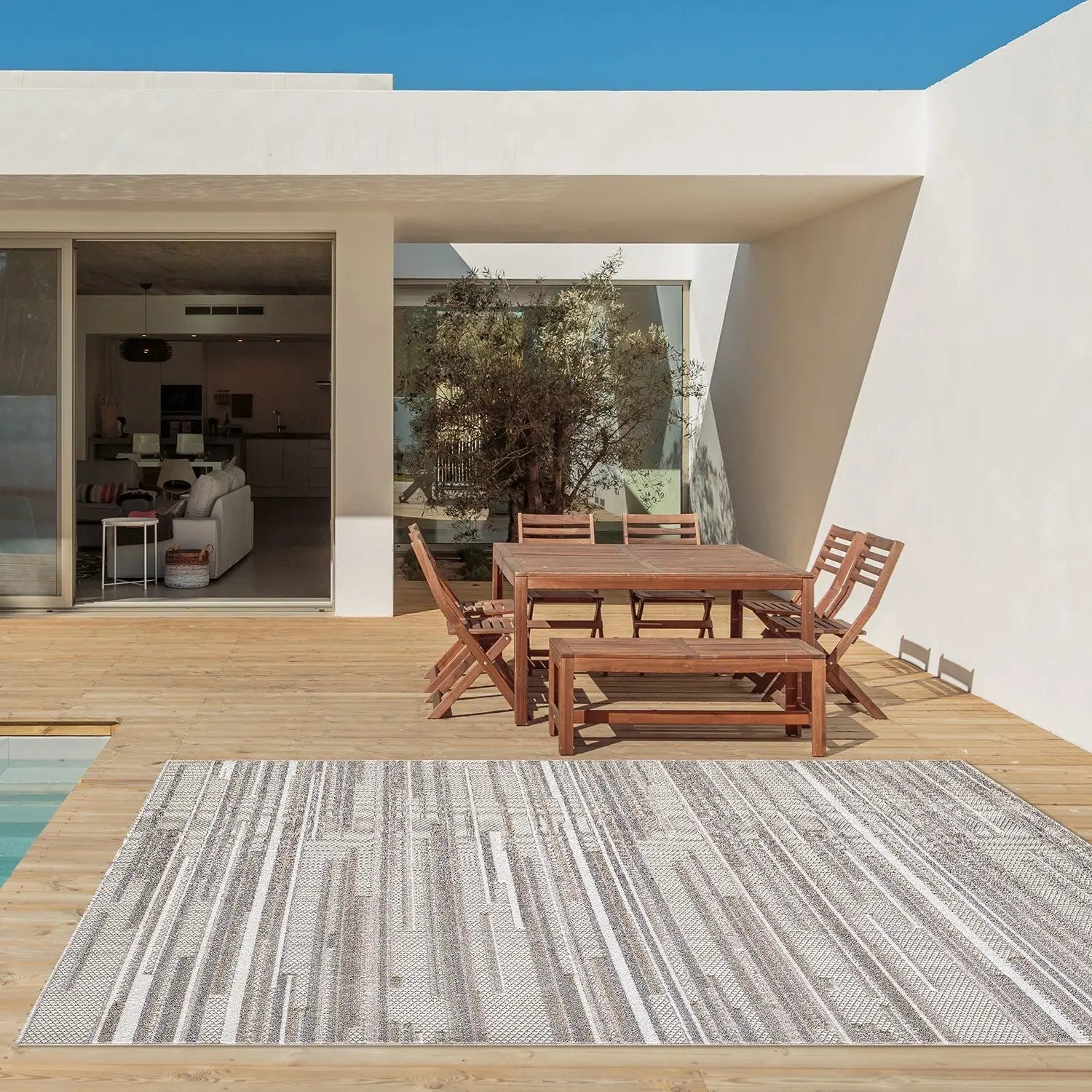 5' X 7' Gray Abstract Stain Resistant Indoor Outdoor Area Rug Homeroots Outdoor