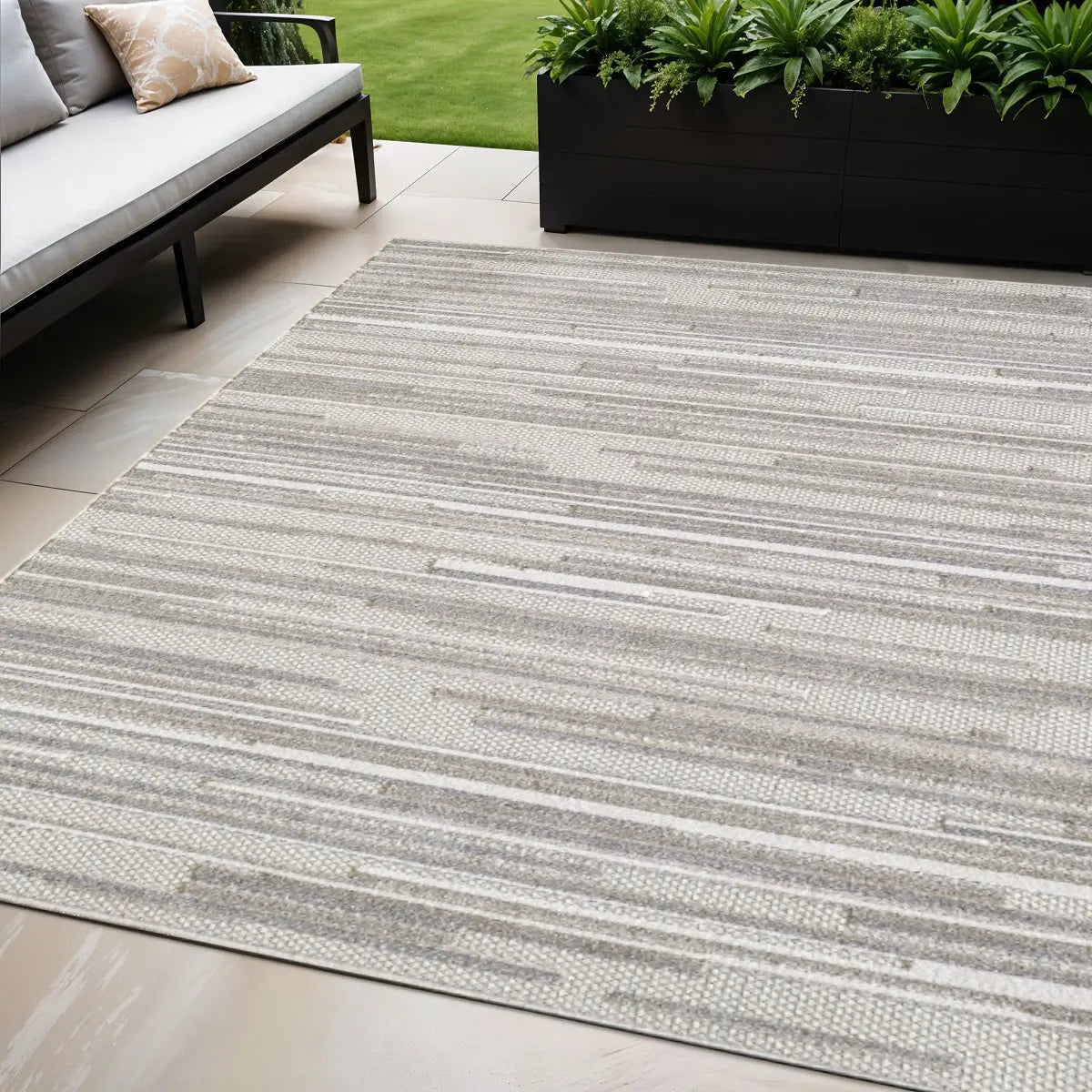 5' X 7' Gray Abstract Stain Resistant Indoor Outdoor Area Rug Homeroots Outdoor