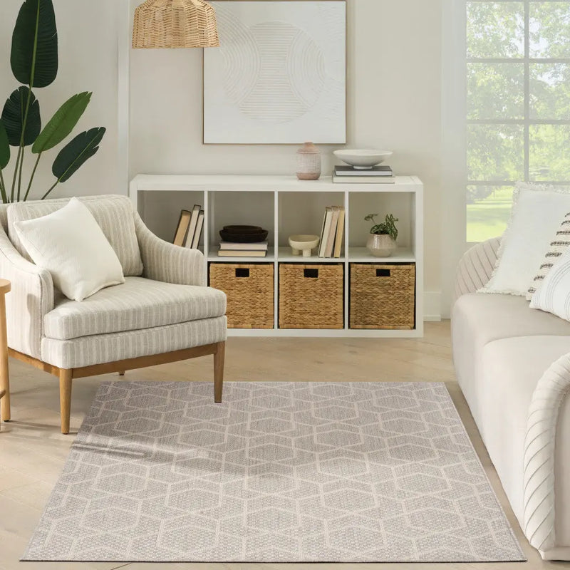 5' X 7' Gray And Beige Geometric Indoor Outdoor Area Rug Homeroots Outdoor