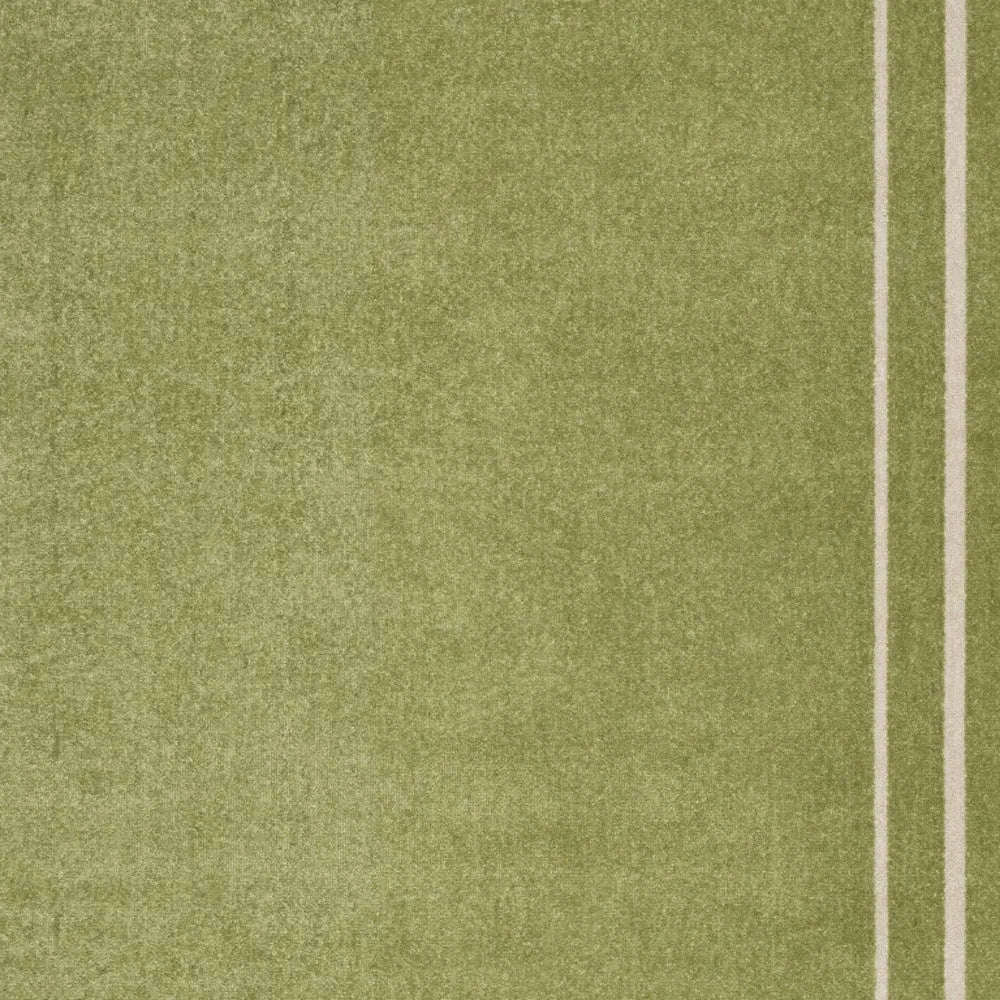 5' X 7' Green And Ivory Indoor Outdoor Area Rug Homeroots Outdoor