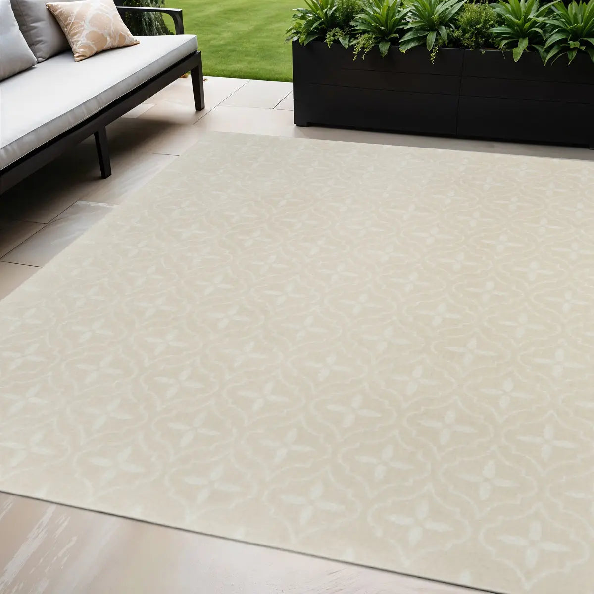 5' X 7' Ivory And Beige Geometric Indoor Outdoor Area Rug Homeroots Outdoor