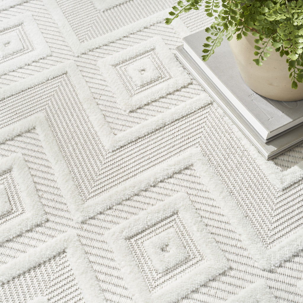 5' X 7' Ivory Indoor Outdoor Area Rug - GreatEagleInc