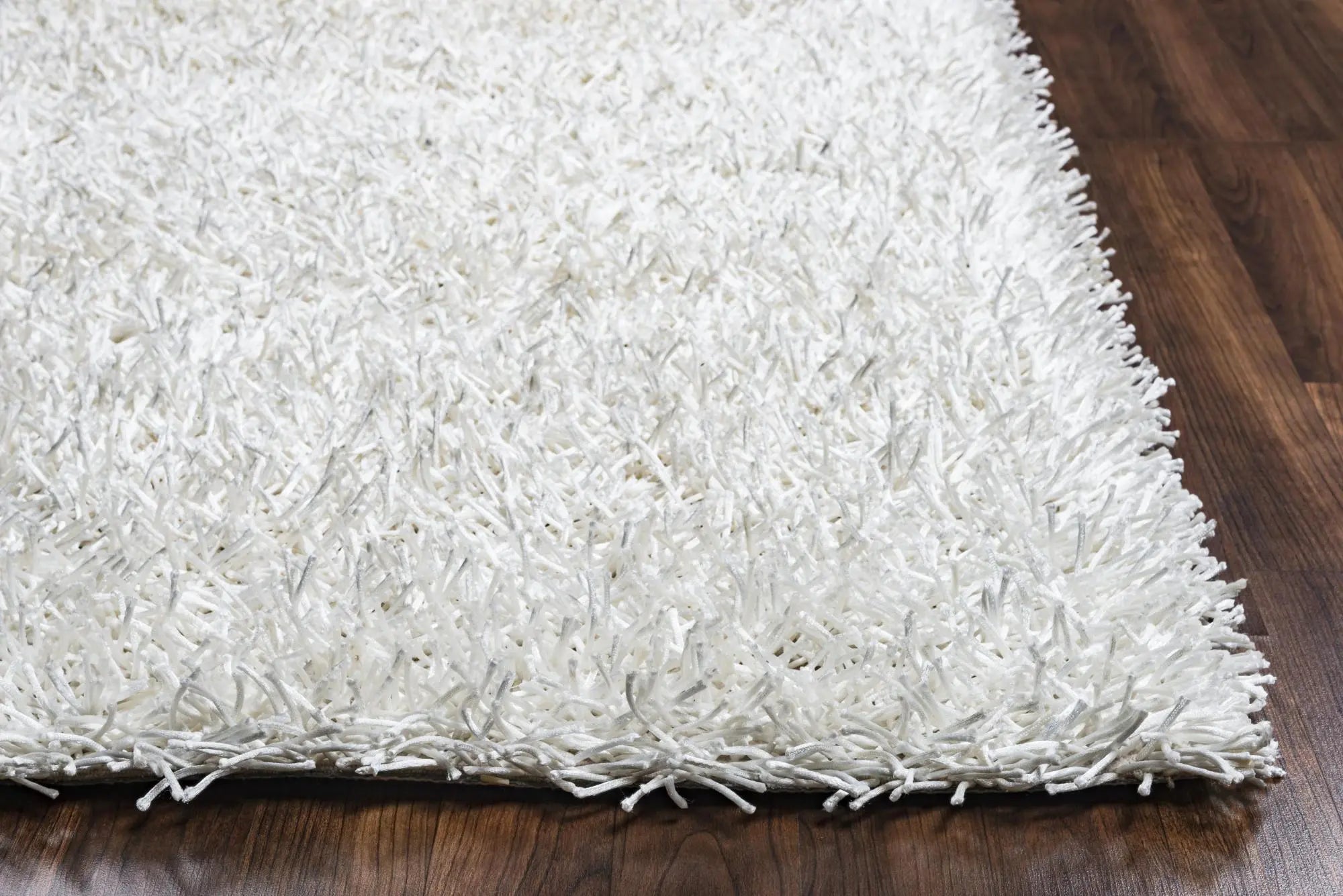 5' X 7' White And Natural Shag Hand Tufted Area Rug Homeroots Home Decor