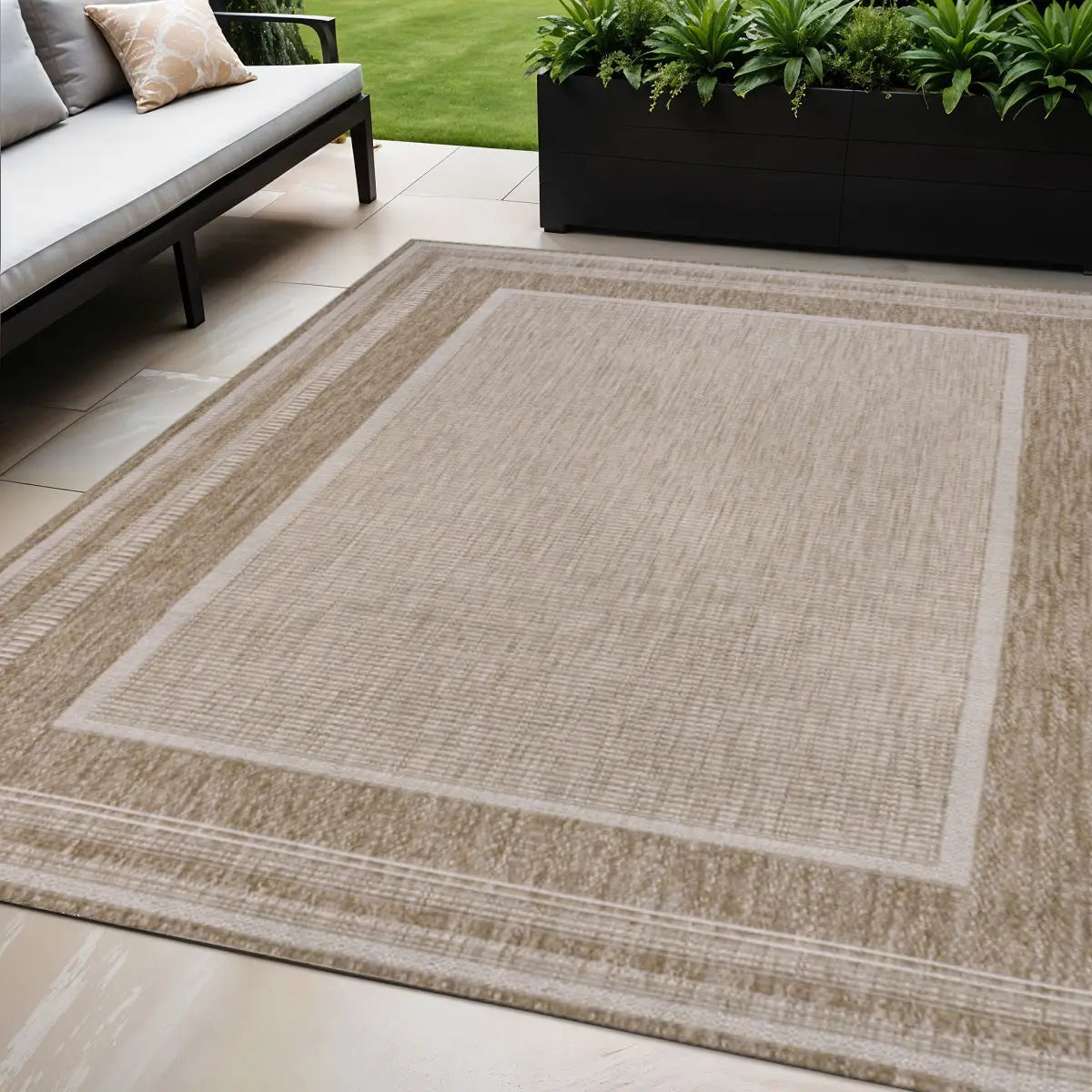 5' X 8' Beige And Cream Indoor Outdoor Area Rug Homeroots Outdoor