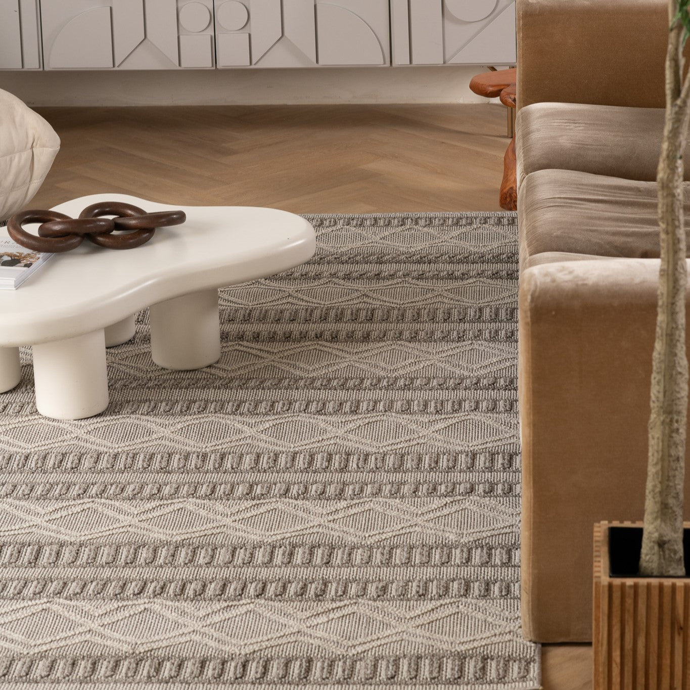 5' X 8' Beige And Gray Striped Distressed Indoor Outdoor Area Rug - GreatEagleInc