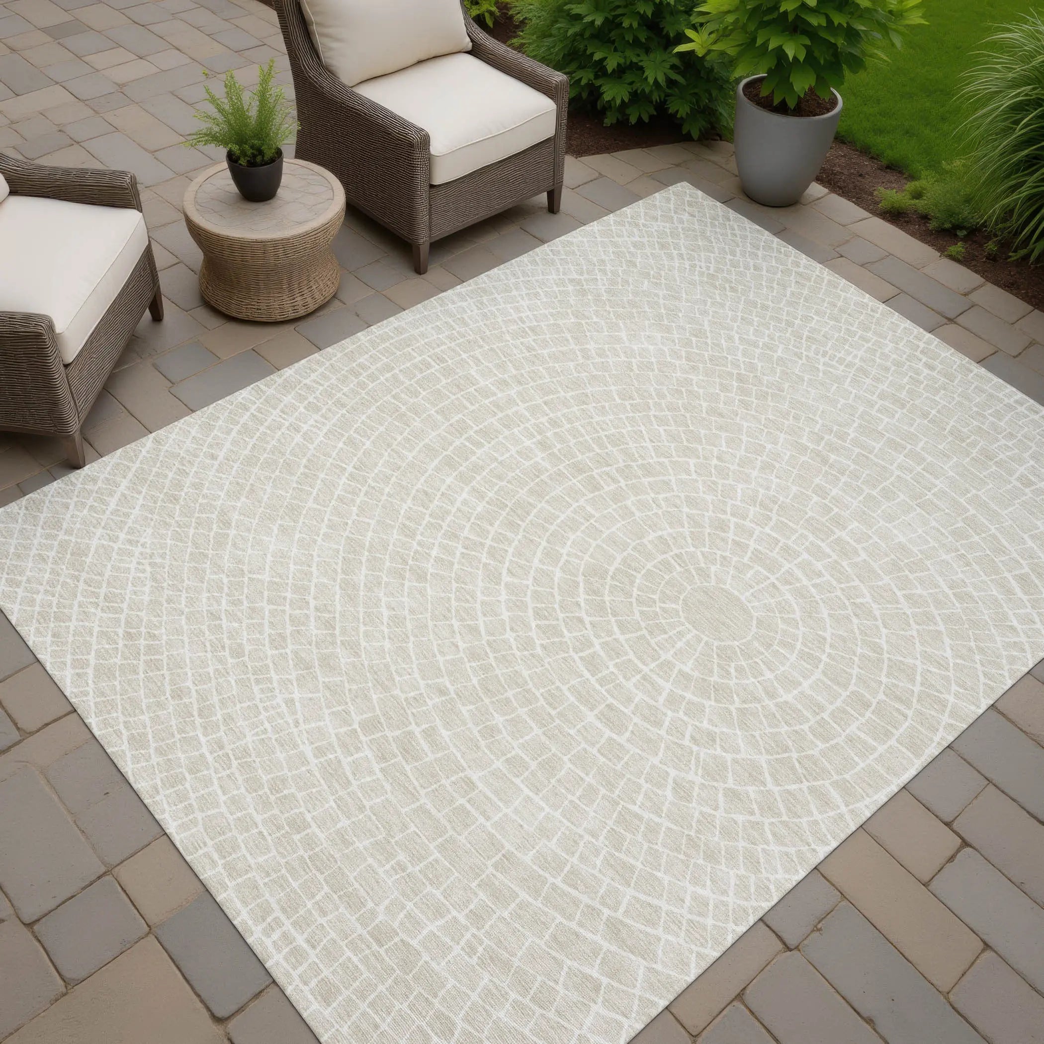 5' X 8' Beige And Ivory Geometric Washable Indoor Outdoor Area Rug Homeroots Outdoor