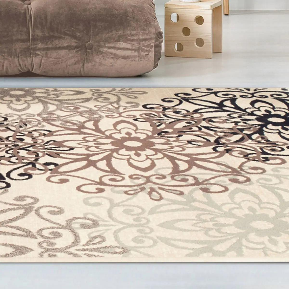 5' X 8' Beige Black And Brown Floral Medallion Area Rug Homeroots Home Decor