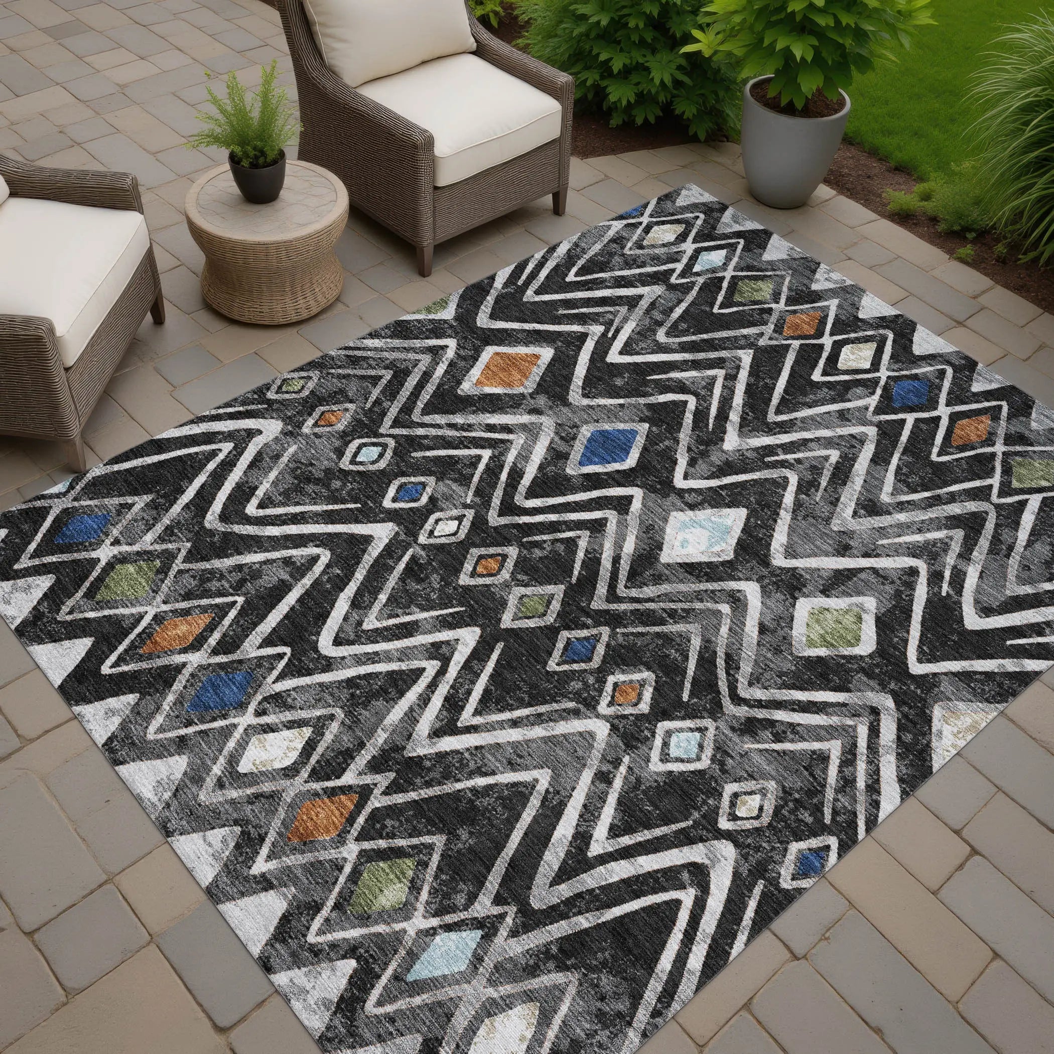 5' X 8' Black And Brown Geometric Washable Indoor Outdoor Area Rug Homeroots Outdoor
