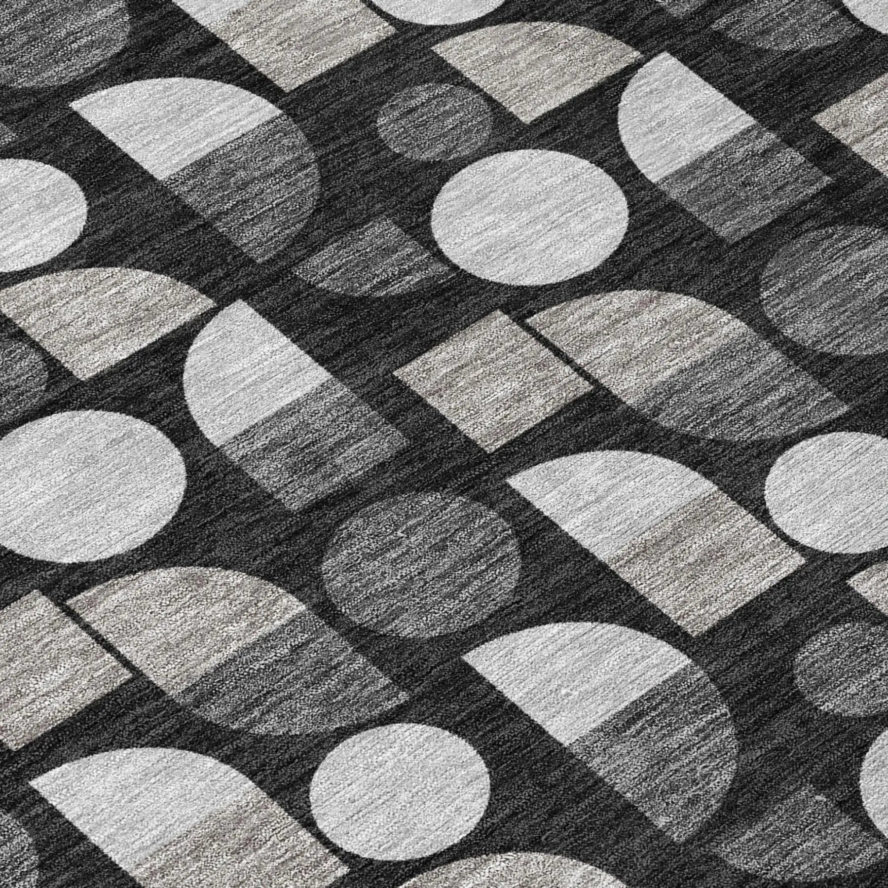 5' X 8' Black And Graphite Geometric Washable Indoor Outdoor Area Rug Homeroots Outdoor