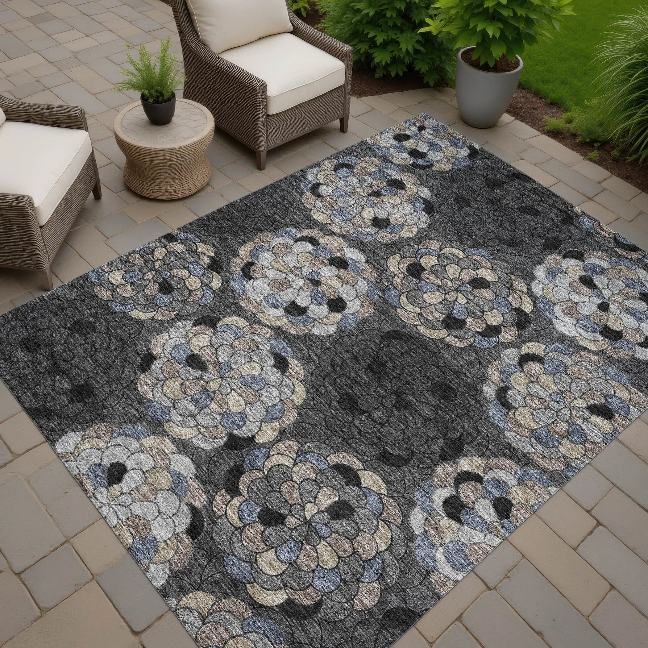 5' X 8' Black And Gray Floral Washable Indoor Outdoor Area Rug Homeroots Outdoor