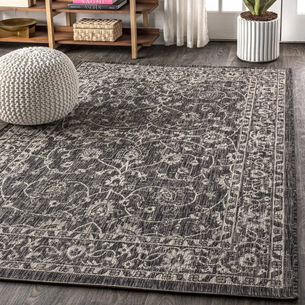 5' X 8' Black And Gray Medallion Indoor Outdoor Area Rug Homeroots Outdoor